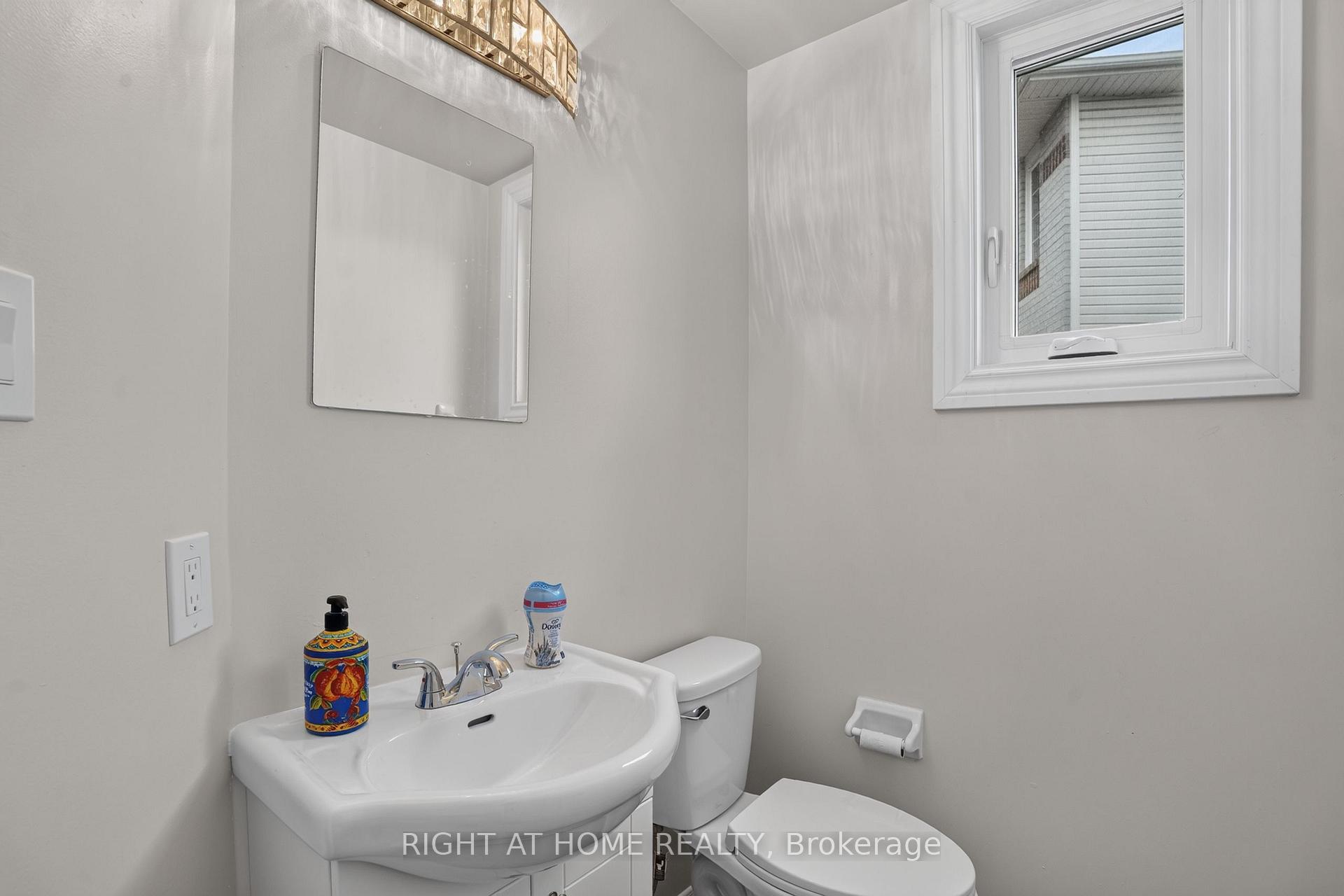 Photo 18 of 32 Saffron Court, Ottawa, Barrhaven - Longfields — HOMEH