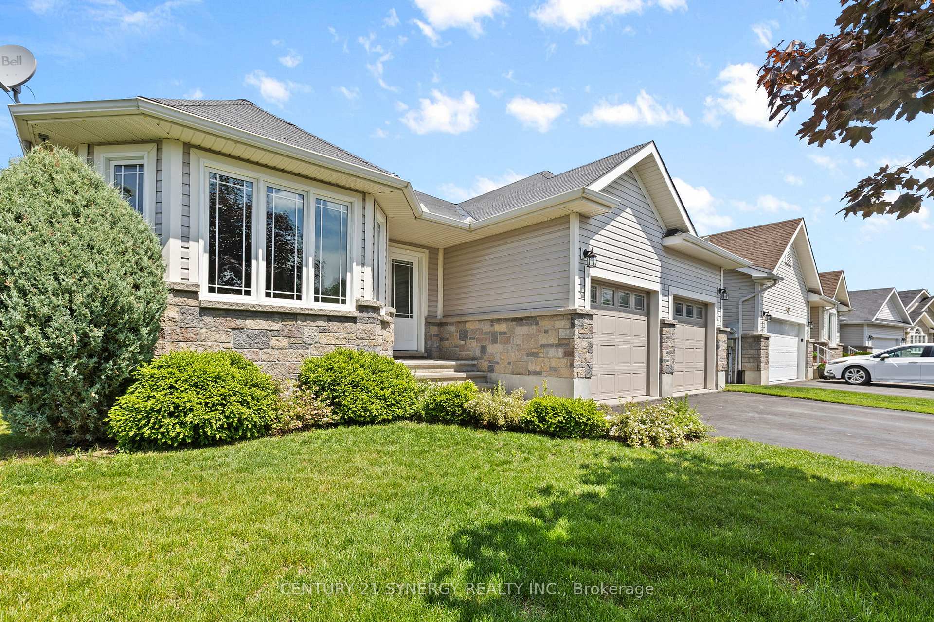 Photo 2 of 7 Westerra Way, North Grenville, Kemptville — HOMEH