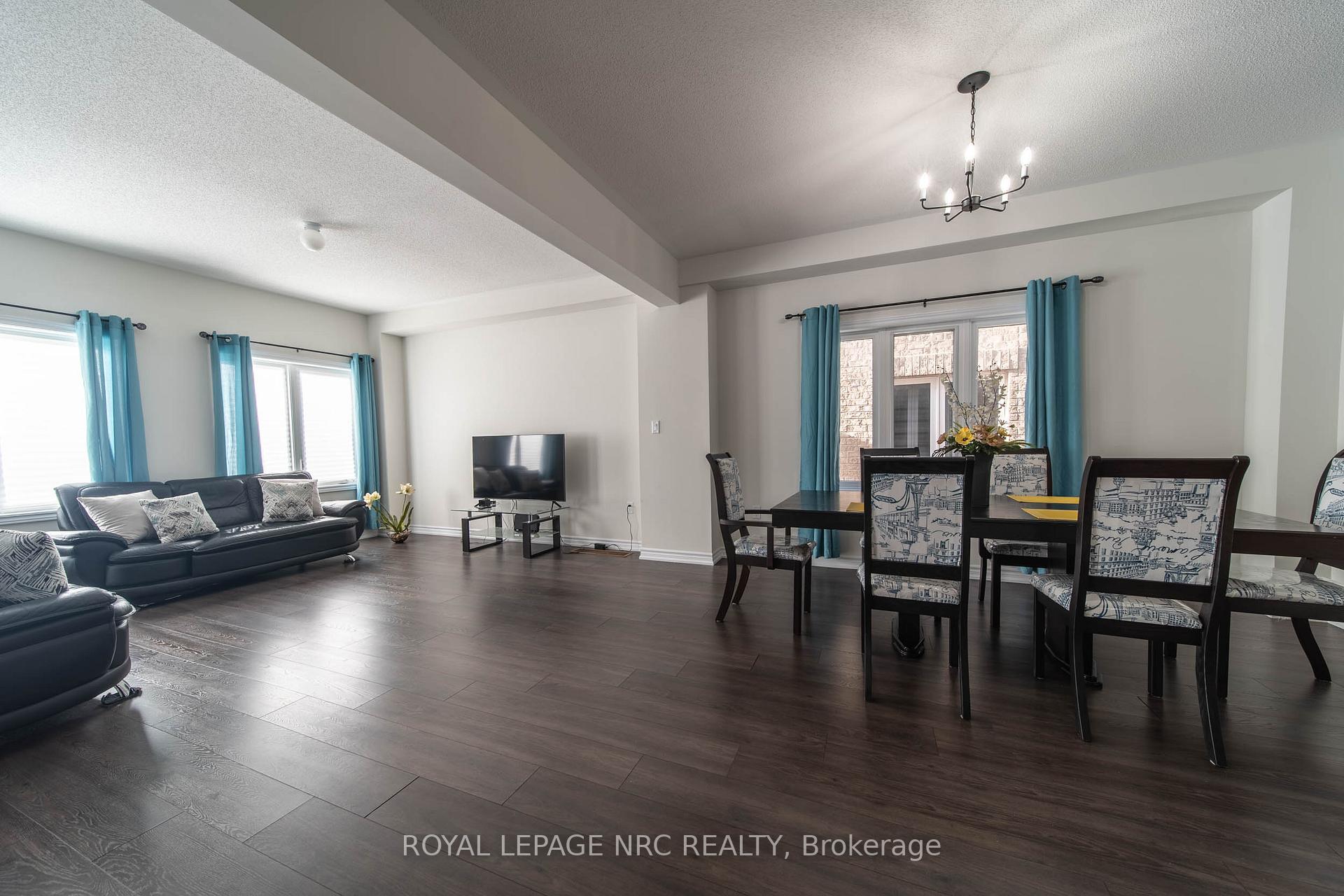 Photo 13 of 97 Tumblewood Place, Welland, Dain City — HOMEH