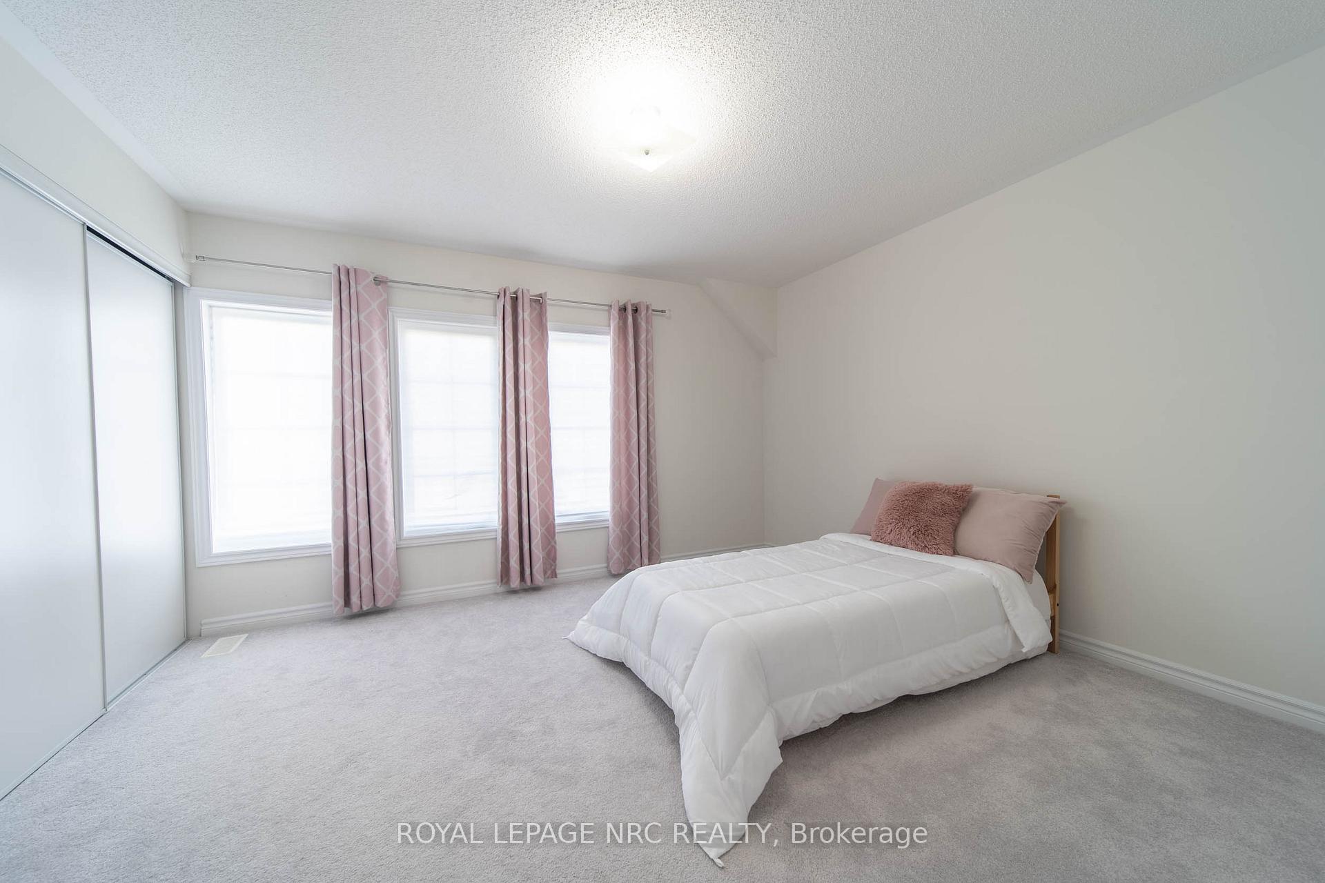 Photo 20 of 97 Tumblewood Place, Welland, Dain City — HOMEH