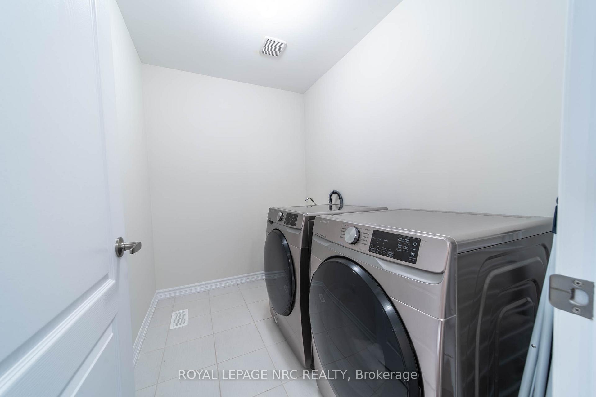 Photo 26 of 97 Tumblewood Place, Welland, Dain City — HOMEH