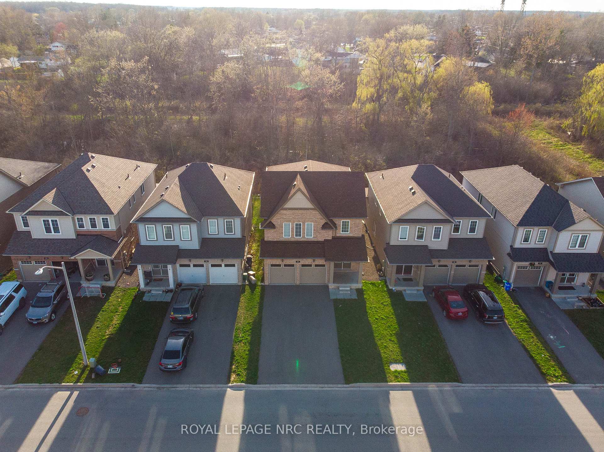 Photo 30 of 97 Tumblewood Place, Welland, Dain City — HOMEH