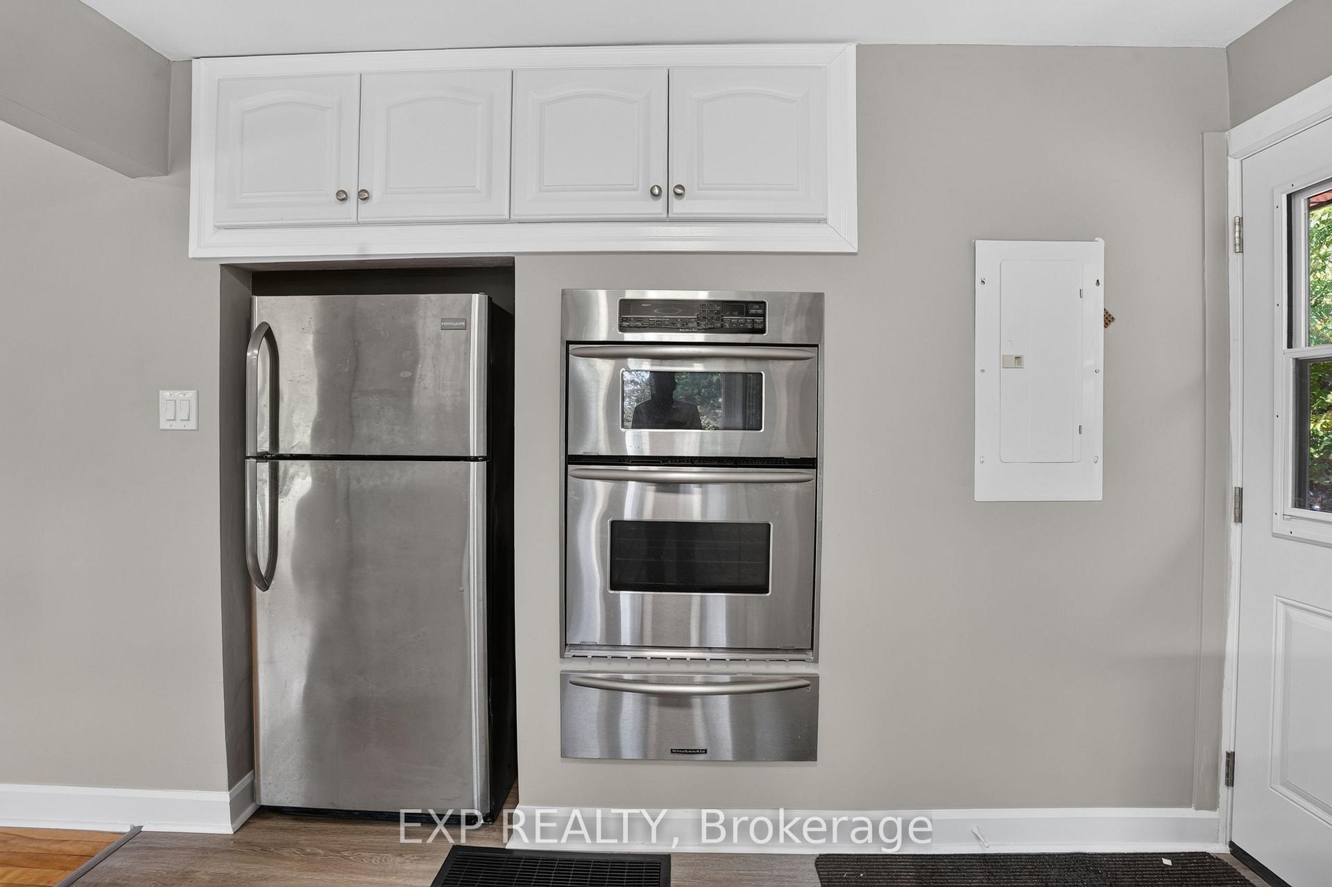 Photo 15 of 137 Grenfell Crescent, Ottawa, Grenfell Glen — HOMEH