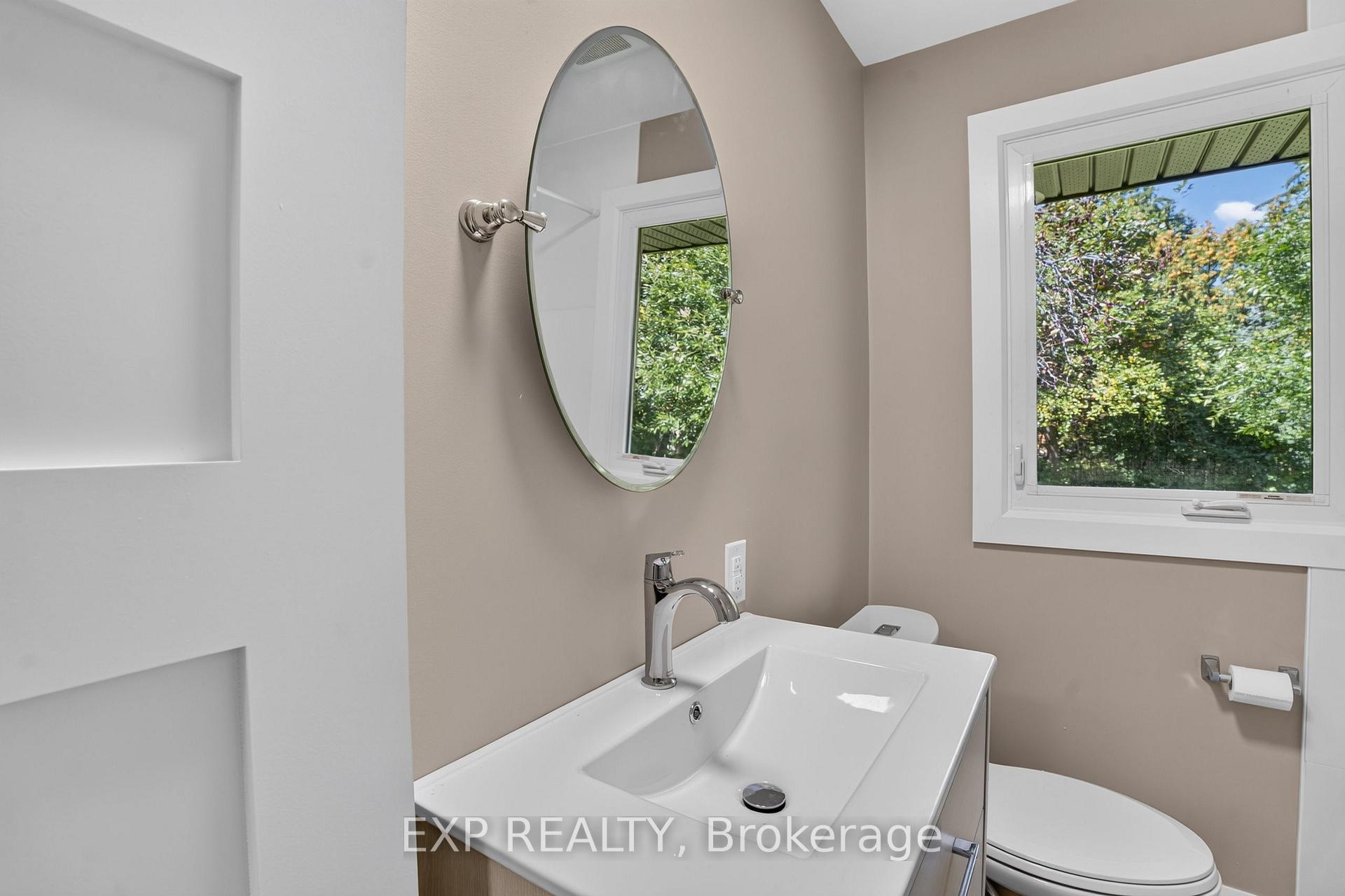 Photo 21 of 137 Grenfell Crescent, Ottawa, Grenfell Glen — HOMEH