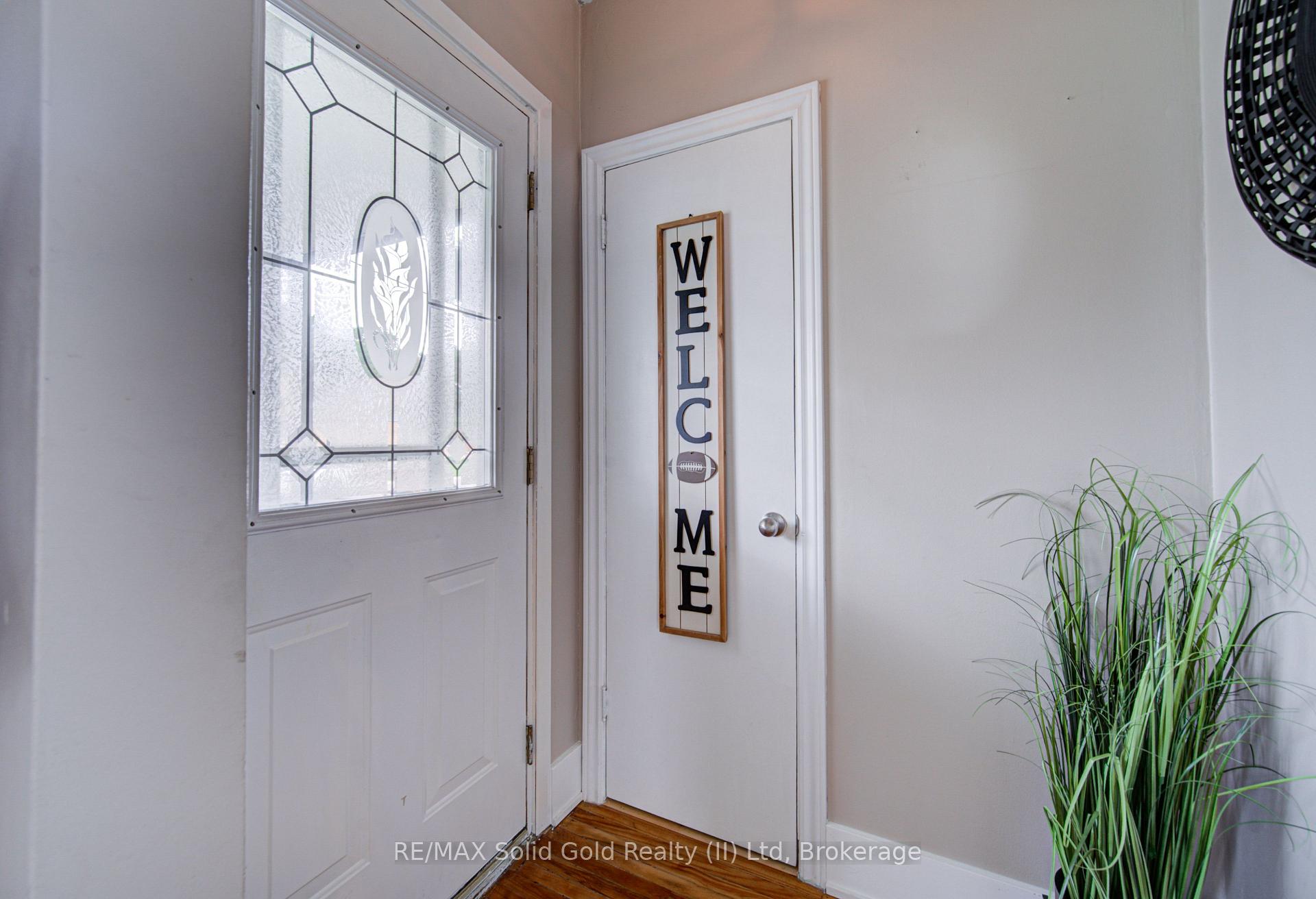 Photo 4 of 176 Edwin Street, Kitchener, Northward — HOMEH