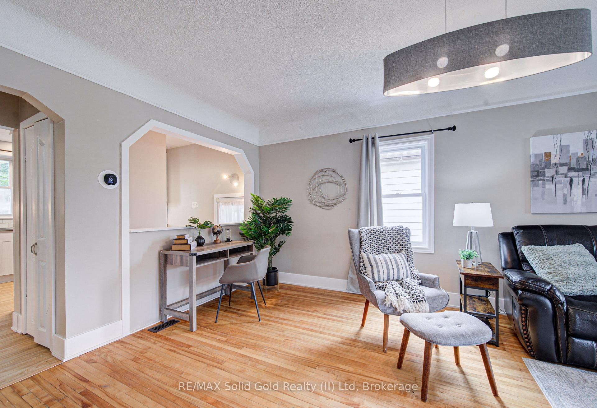Photo 8 of 176 Edwin Street, Kitchener, Northward — HOMEH