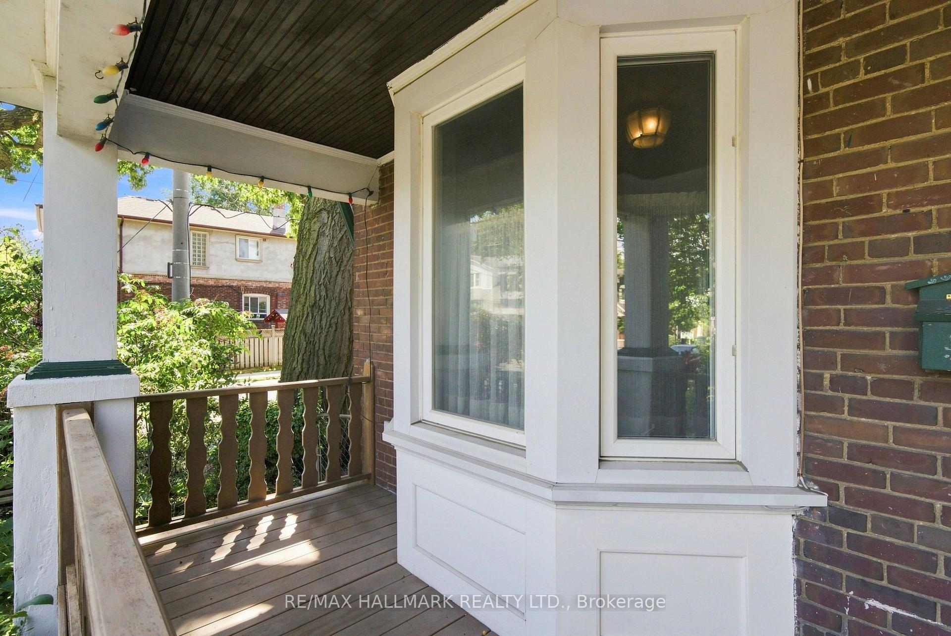 Photo 6 of 104 Chisholm Avenue, Toronto, Woodbine-Lumsden — HOMEH