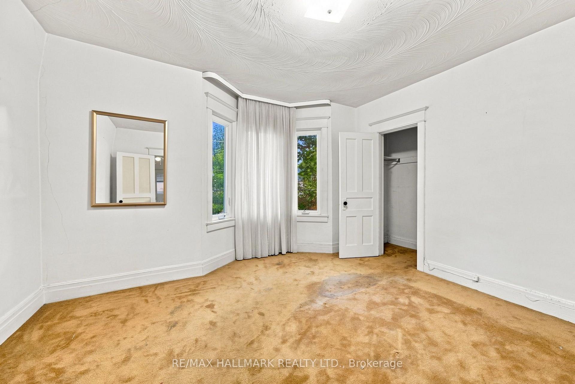 Photo 26 of 104 Chisholm Avenue, Toronto, Woodbine-Lumsden — HOMEH
