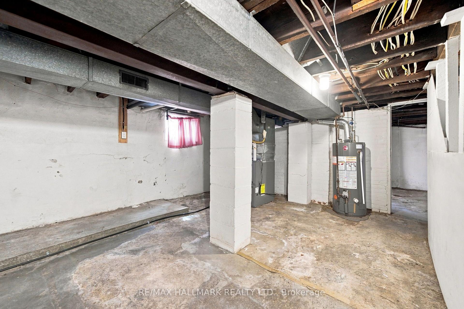 Photo 33 of 104 Chisholm Avenue, Toronto, Woodbine-Lumsden — HOMEH