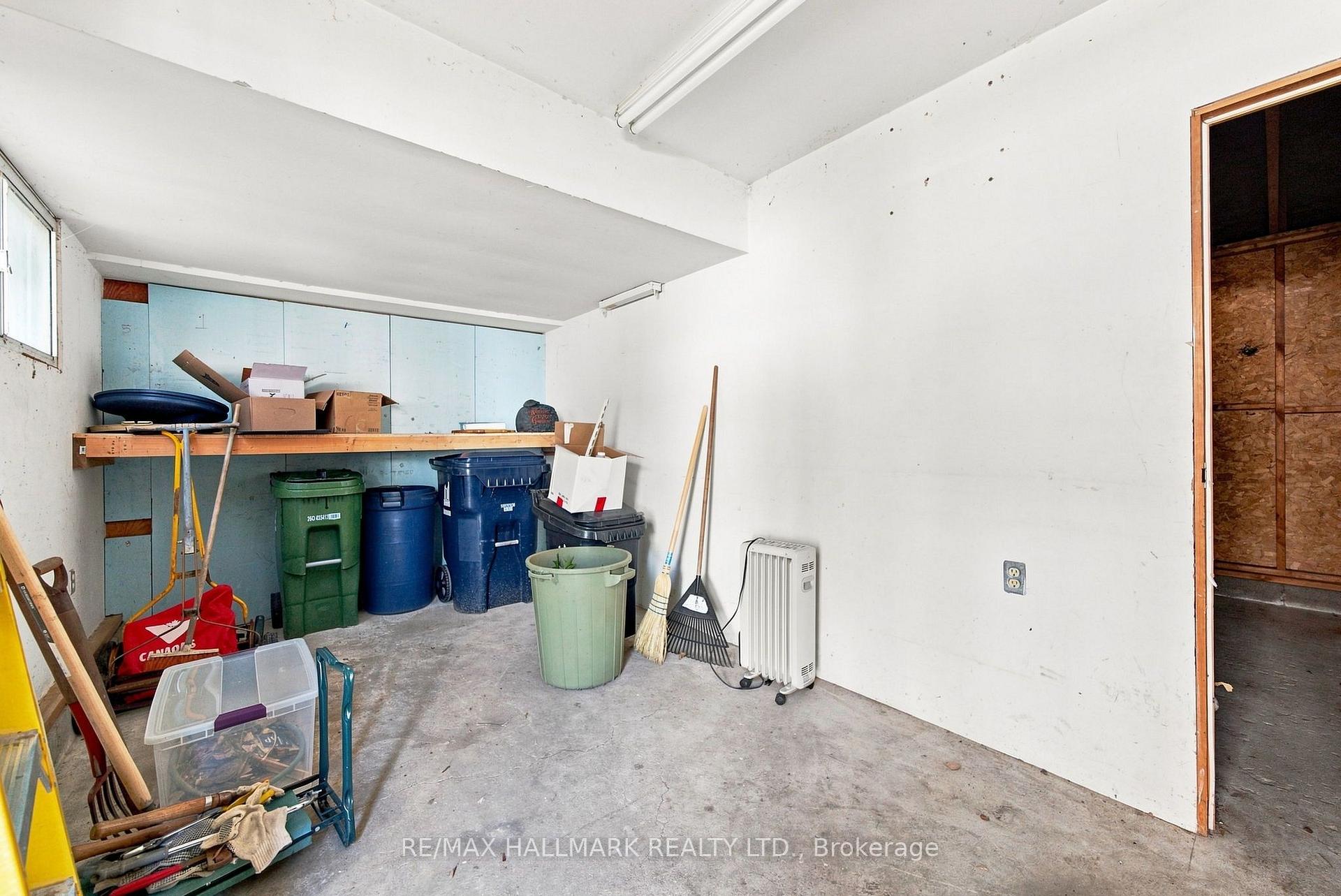 Photo 34 of 104 Chisholm Avenue, Toronto, Woodbine-Lumsden — HOMEH