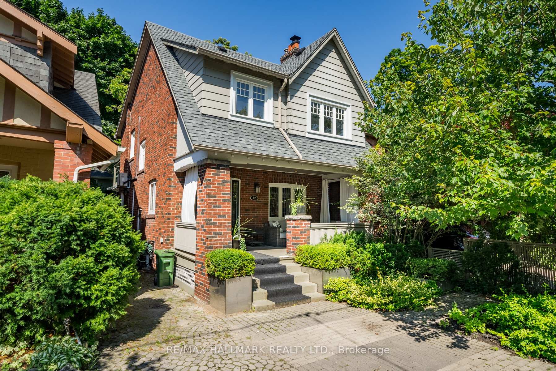 Photo 3 of 12 Bingham Avenue, Toronto, The Beaches — HOMEH