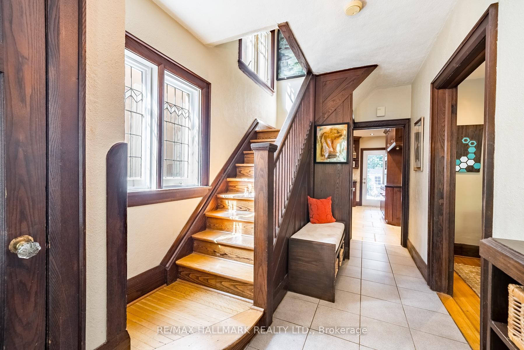 Photo 8 of 12 Bingham Avenue, Toronto, The Beaches — HOMEH