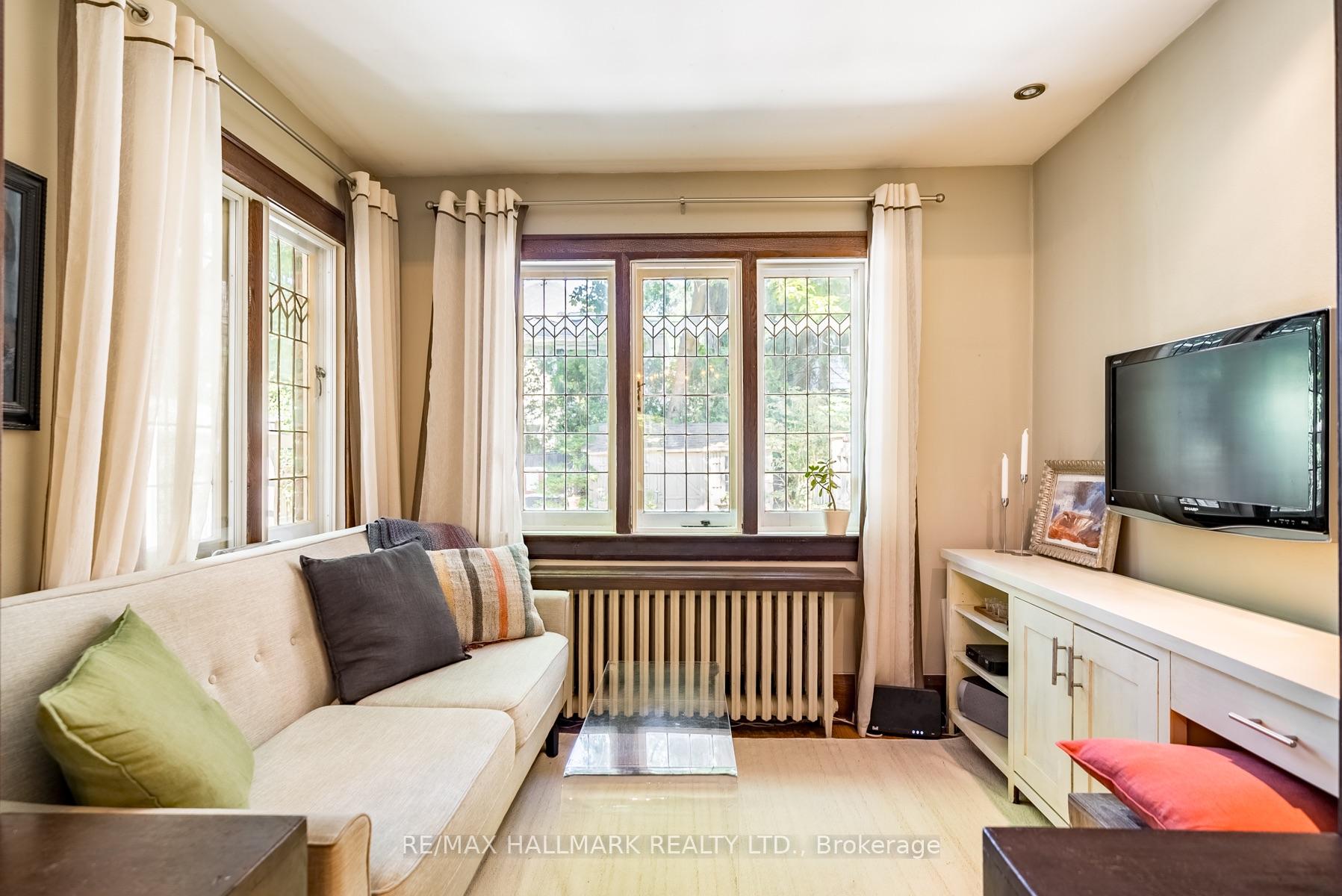 Photo 14 of 12 Bingham Avenue, Toronto, The Beaches — HOMEH