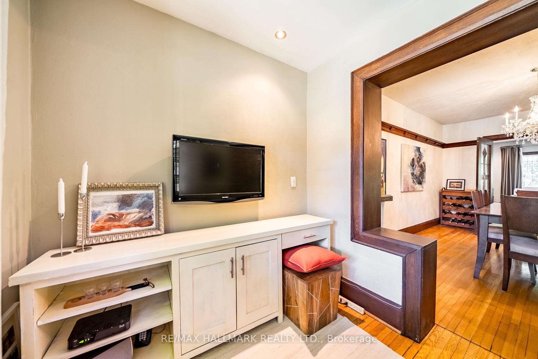 Photo 15 of 12 Bingham Avenue, Toronto, The Beaches — HOMEH