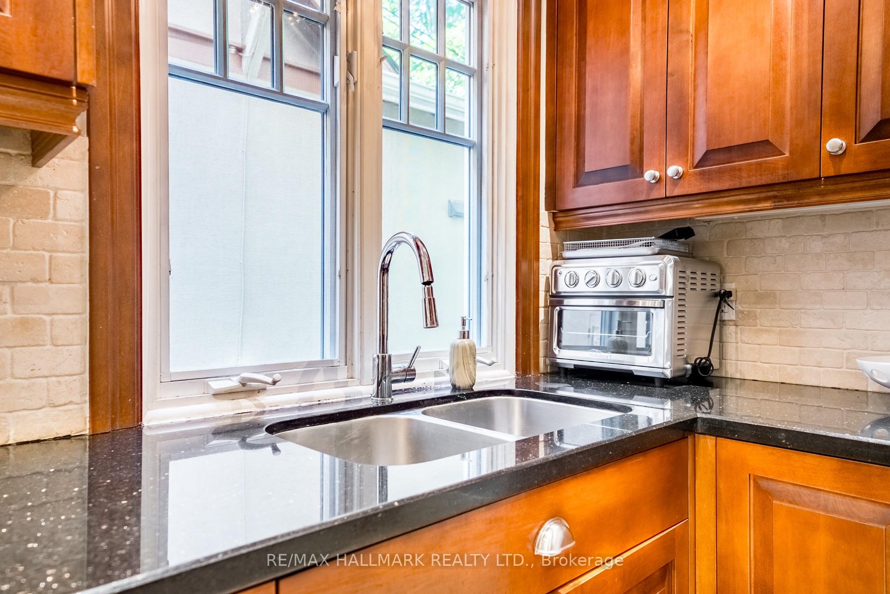 Photo 18 of 12 Bingham Avenue, Toronto, The Beaches — HOMEH