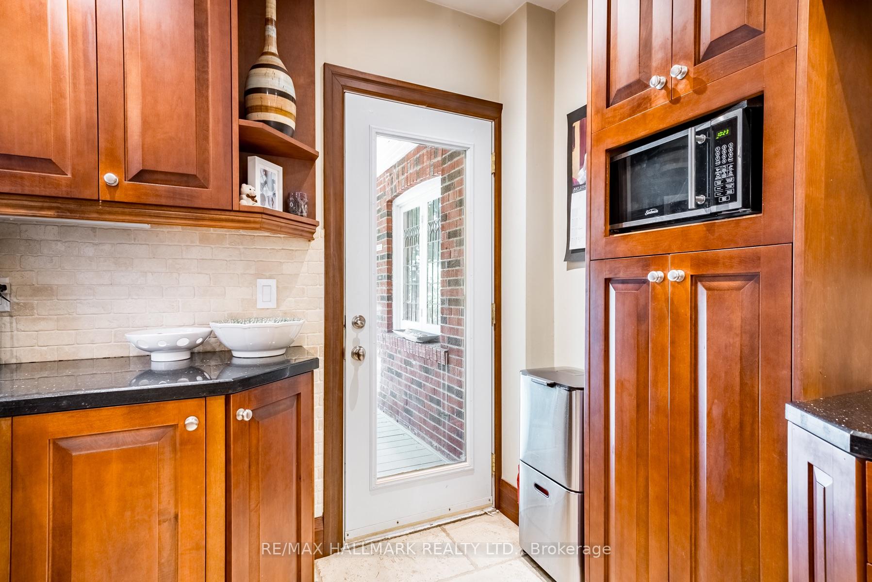 Photo 19 of 12 Bingham Avenue, Toronto, The Beaches — HOMEH