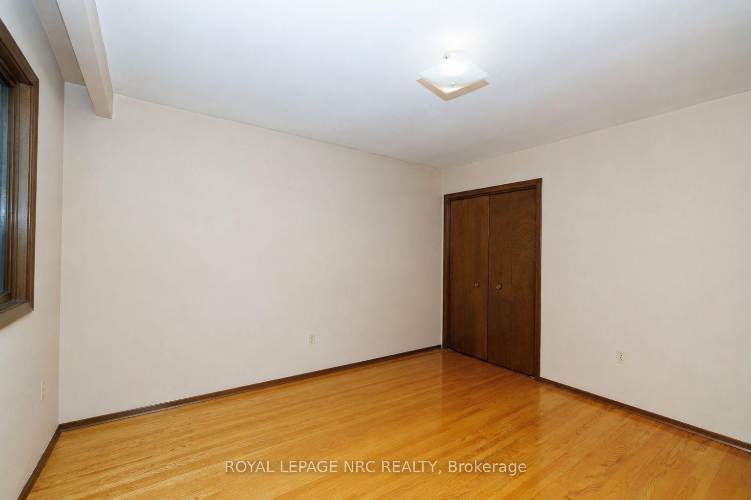 Photo 31 of 38 Rivercrest Road, Hamilton, Riverdale — HOMEH