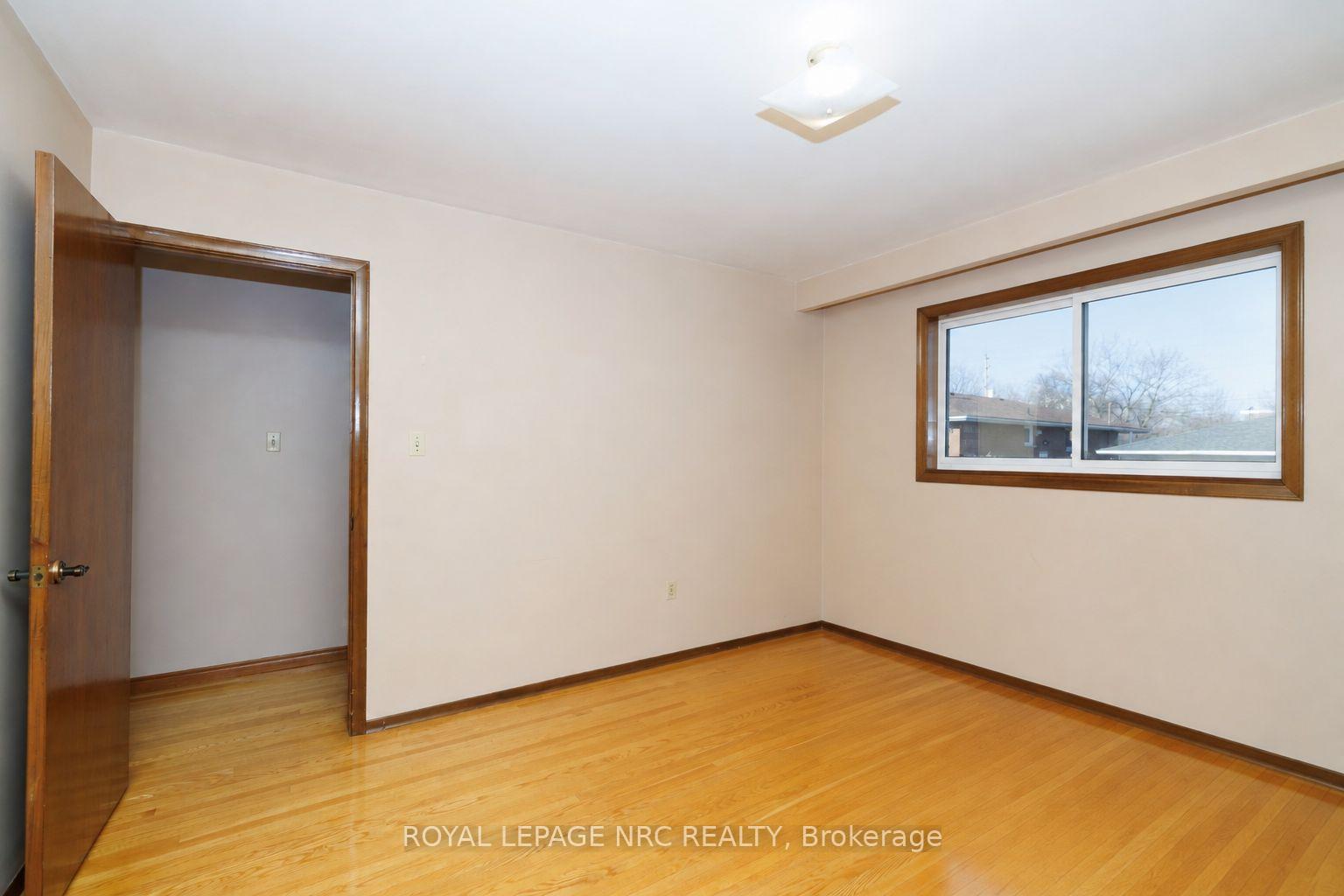 Photo 35 of 38 Rivercrest Road, Hamilton, Riverdale — HOMEH