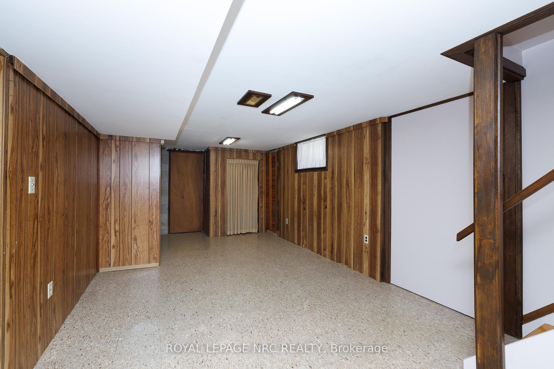 Photo 39 of 38 Rivercrest Road, Hamilton, Riverdale — HOMEH