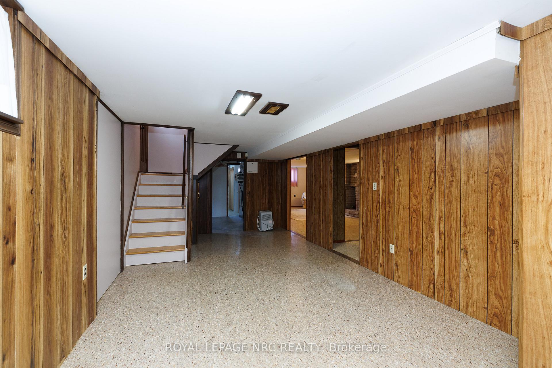 Photo 40 of 38 Rivercrest Road, Hamilton, Riverdale — HOMEH