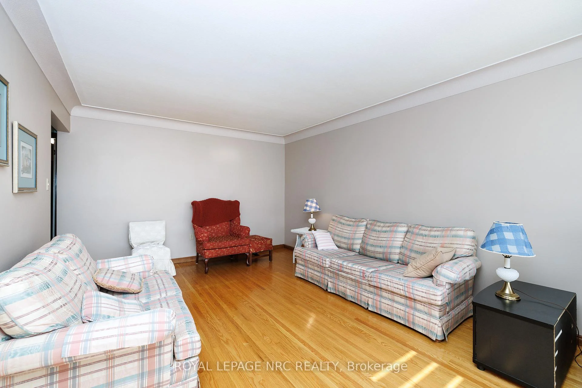 Photo 21 of 38 Rivercrest Road, Hamilton, Riverdale — HOMEH