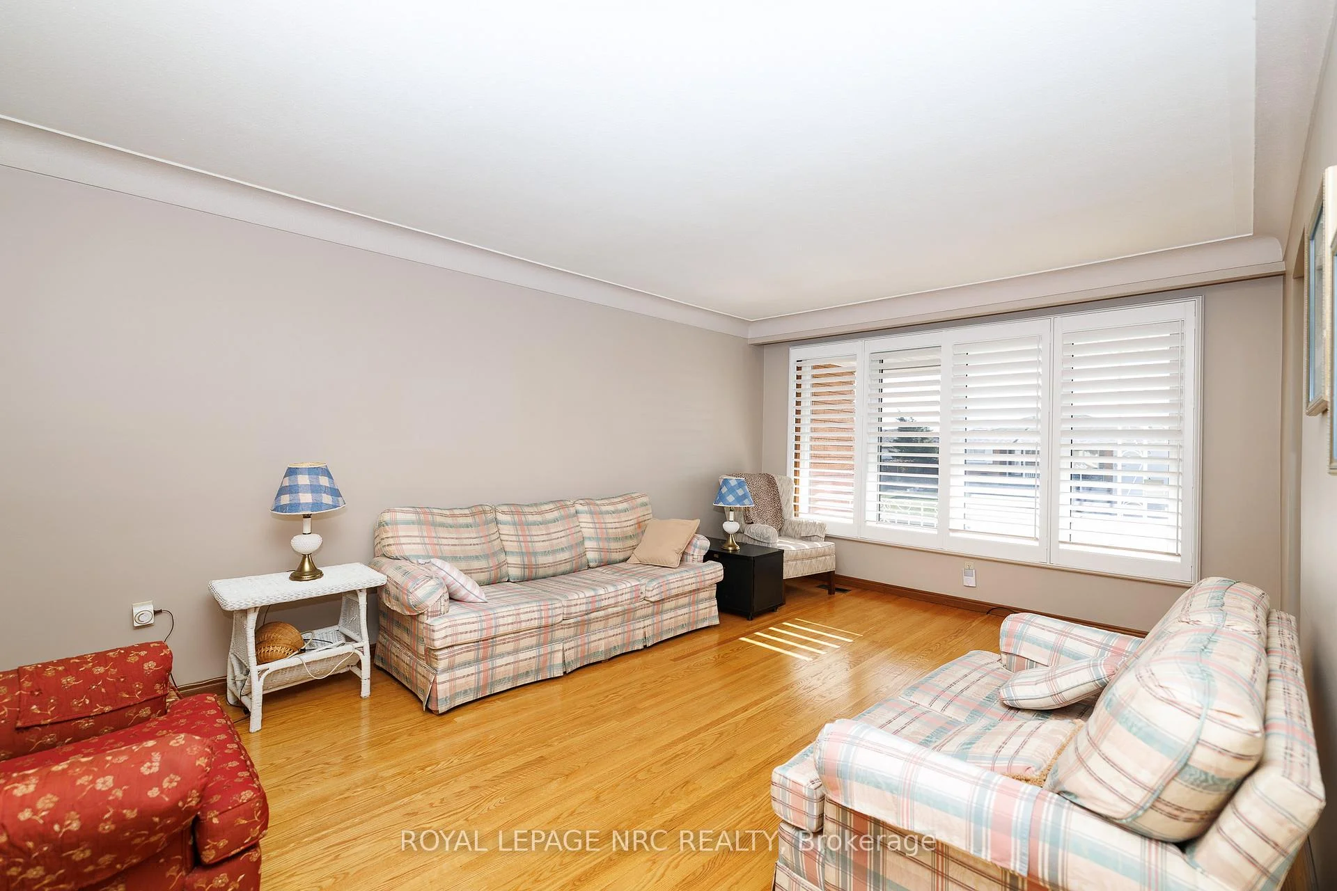 Photo 26 of 38 Rivercrest Road, Hamilton, Riverdale — HOMEH