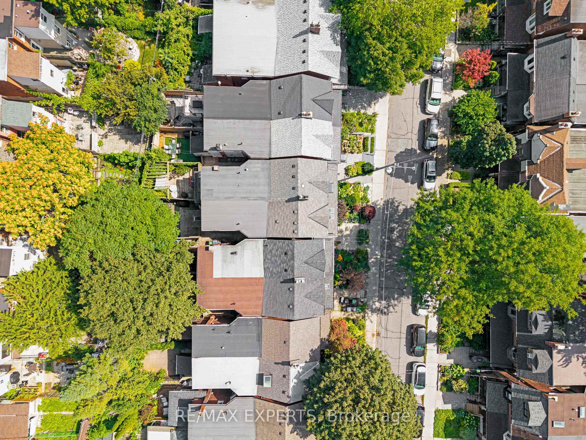 Photo 4 of 54 Marchmount Road, Toronto, Wychwood — HOMEH
