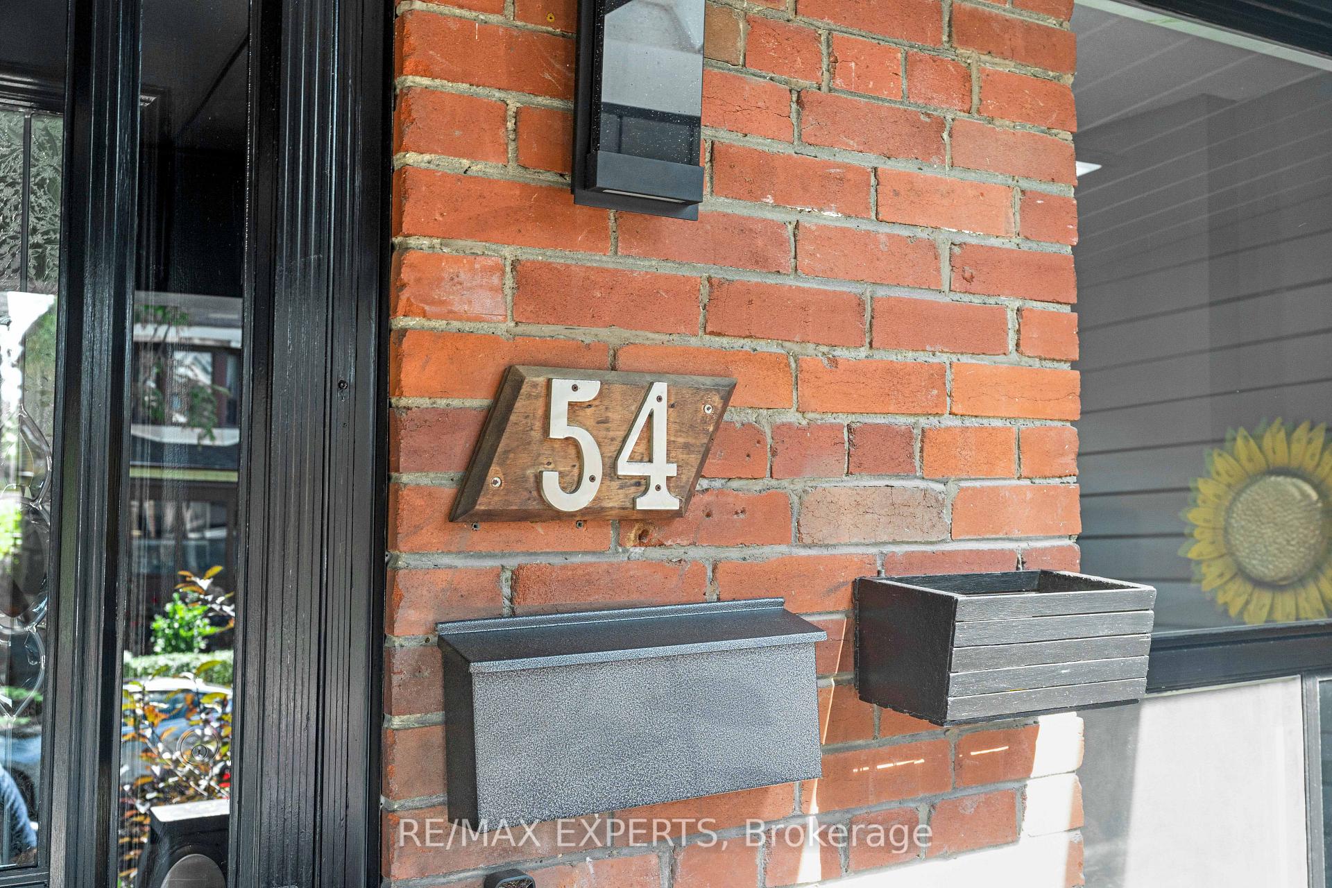 Photo 6 of 54 Marchmount Road, Toronto, Wychwood — HOMEH