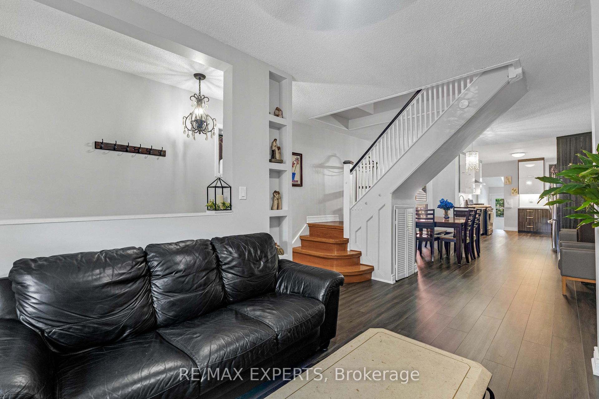 Photo 11 of 54 Marchmount Road, Toronto, Wychwood — HOMEH