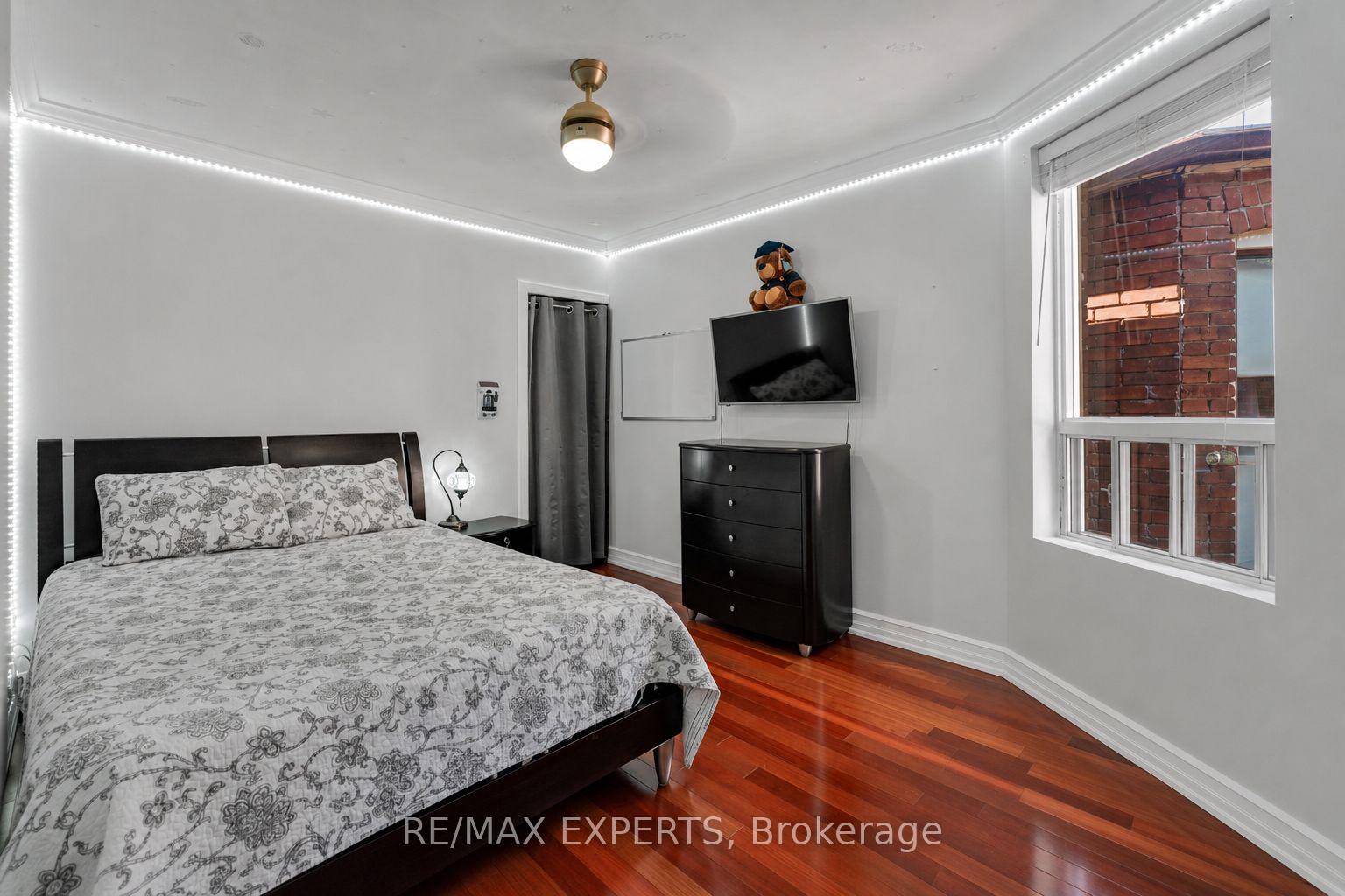 Photo 23 of 54 Marchmount Road, Toronto, Wychwood — HOMEH