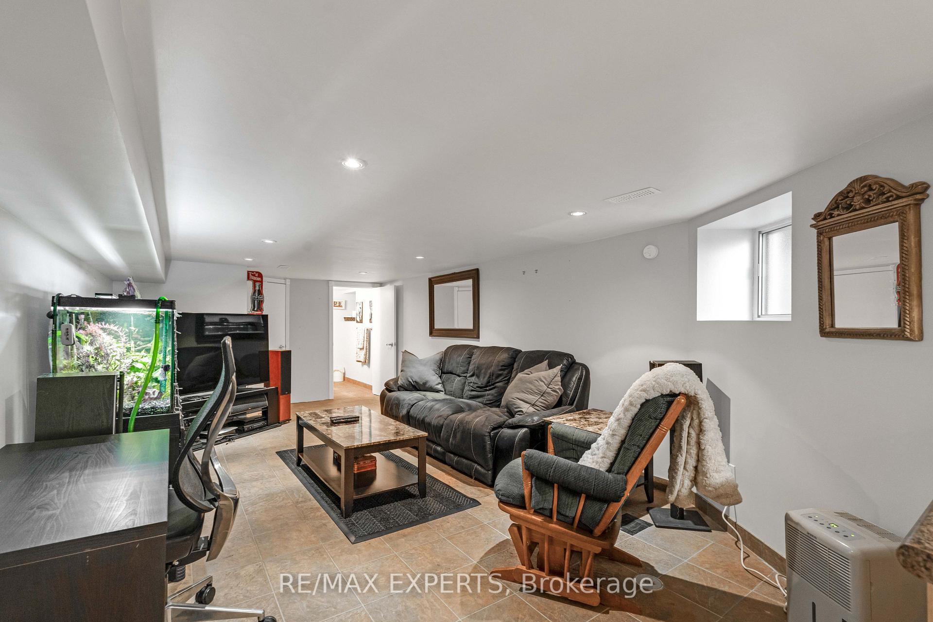 Photo 28 of 54 Marchmount Road, Toronto, Wychwood — HOMEH