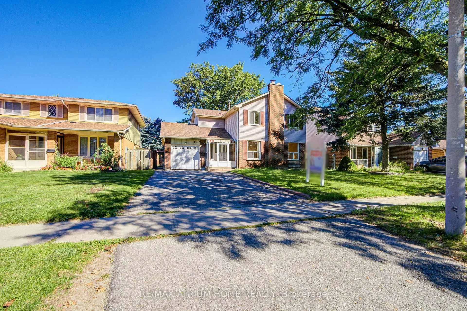 Photo 3 of 14 Copthorne Avenue, Scarborough, Milliken — HOMEH