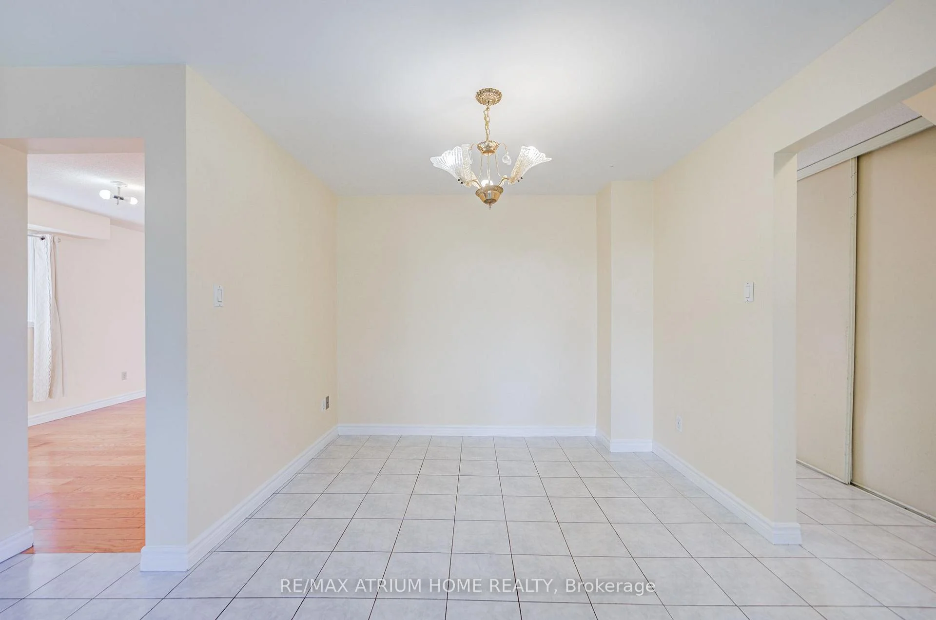 Photo 20 of 14 Copthorne Avenue, Scarborough, Milliken — HOMEH