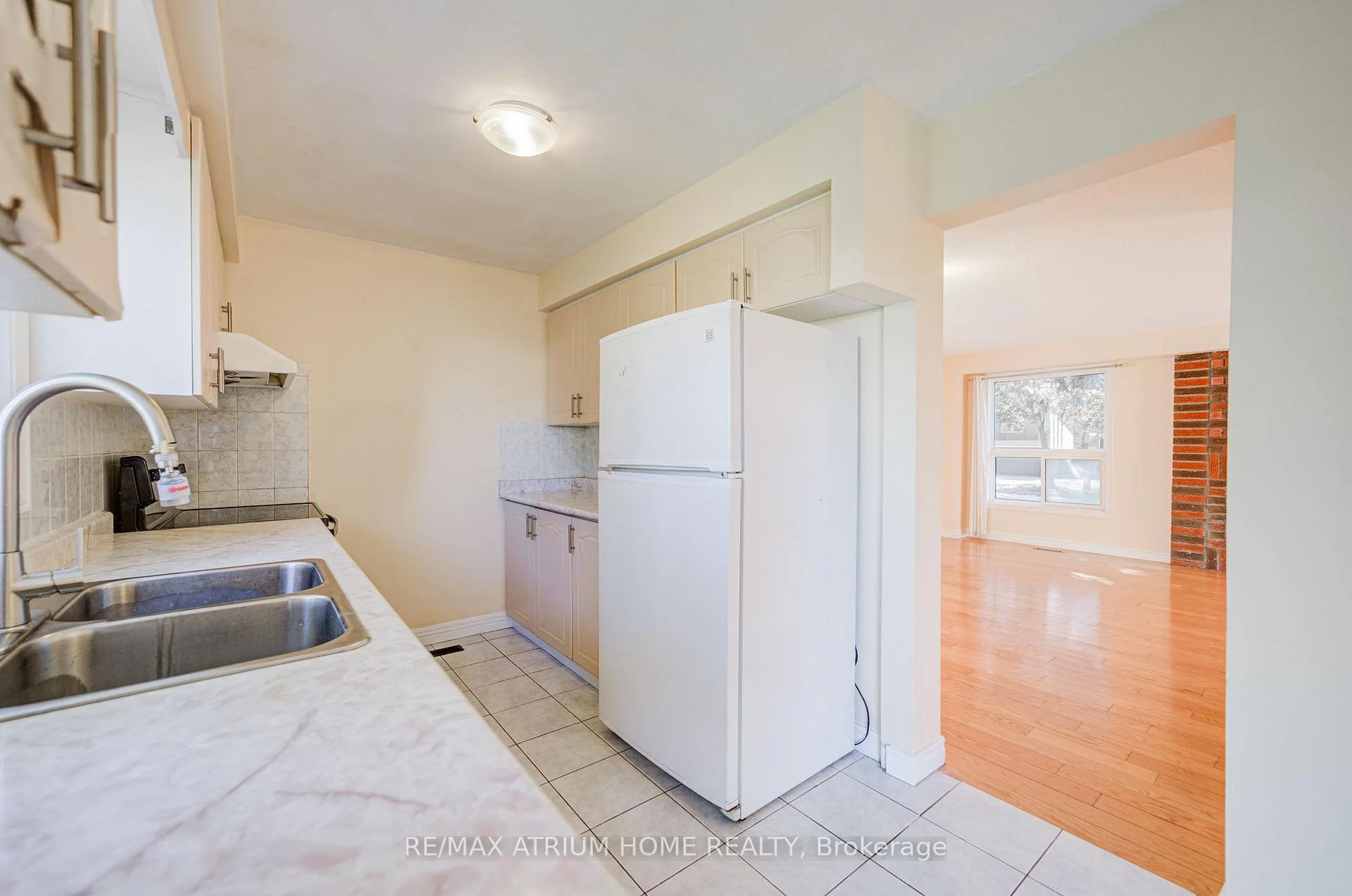 Photo 23 of 14 Copthorne Avenue, Scarborough, Milliken — HOMEH