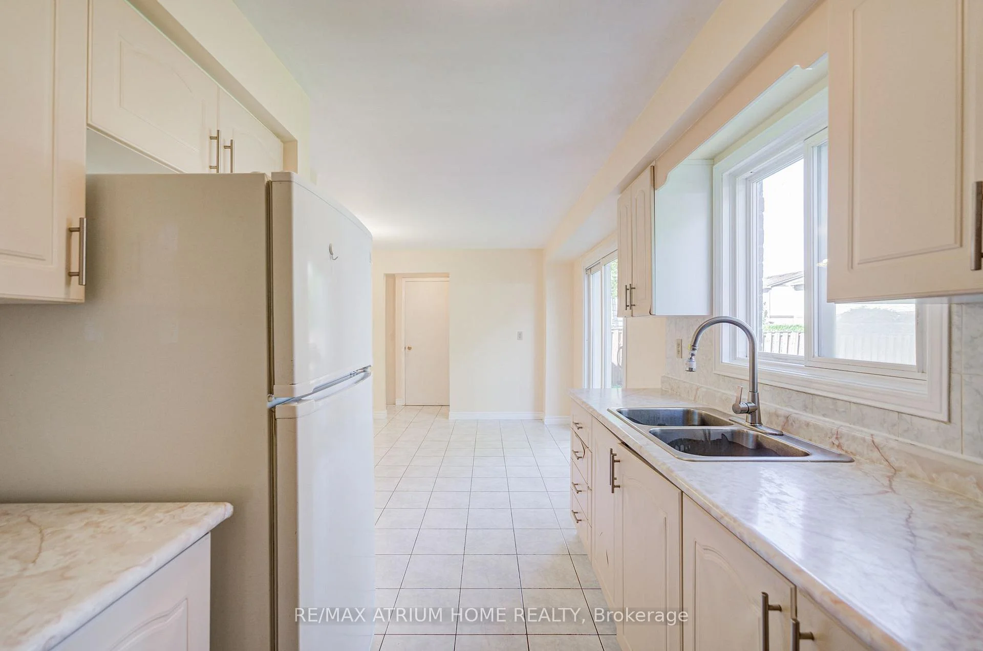 Photo 24 of 14 Copthorne Avenue, Scarborough, Milliken — HOMEH