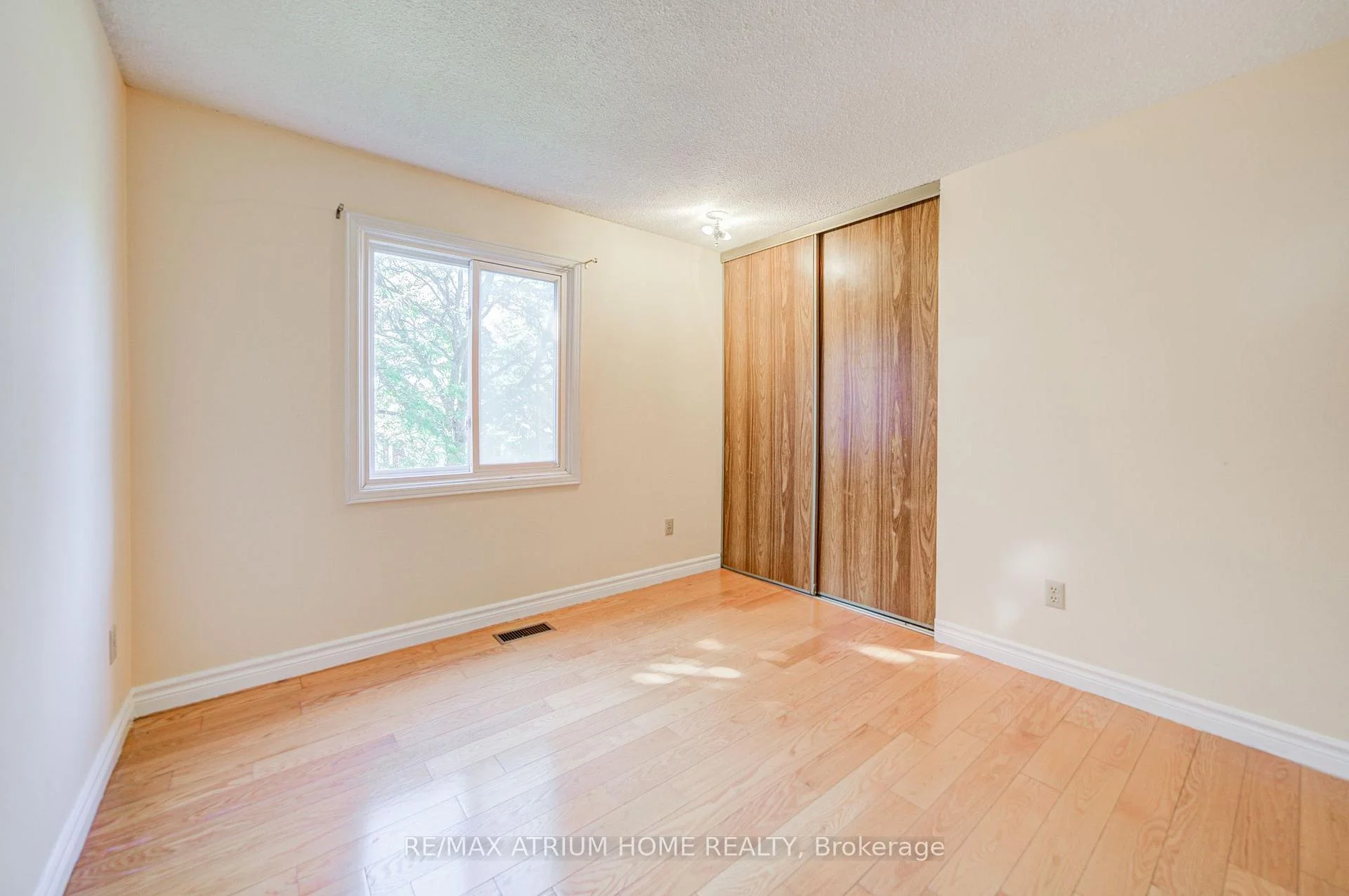 Photo 38 of 14 Copthorne Avenue, Scarborough, Milliken — HOMEH