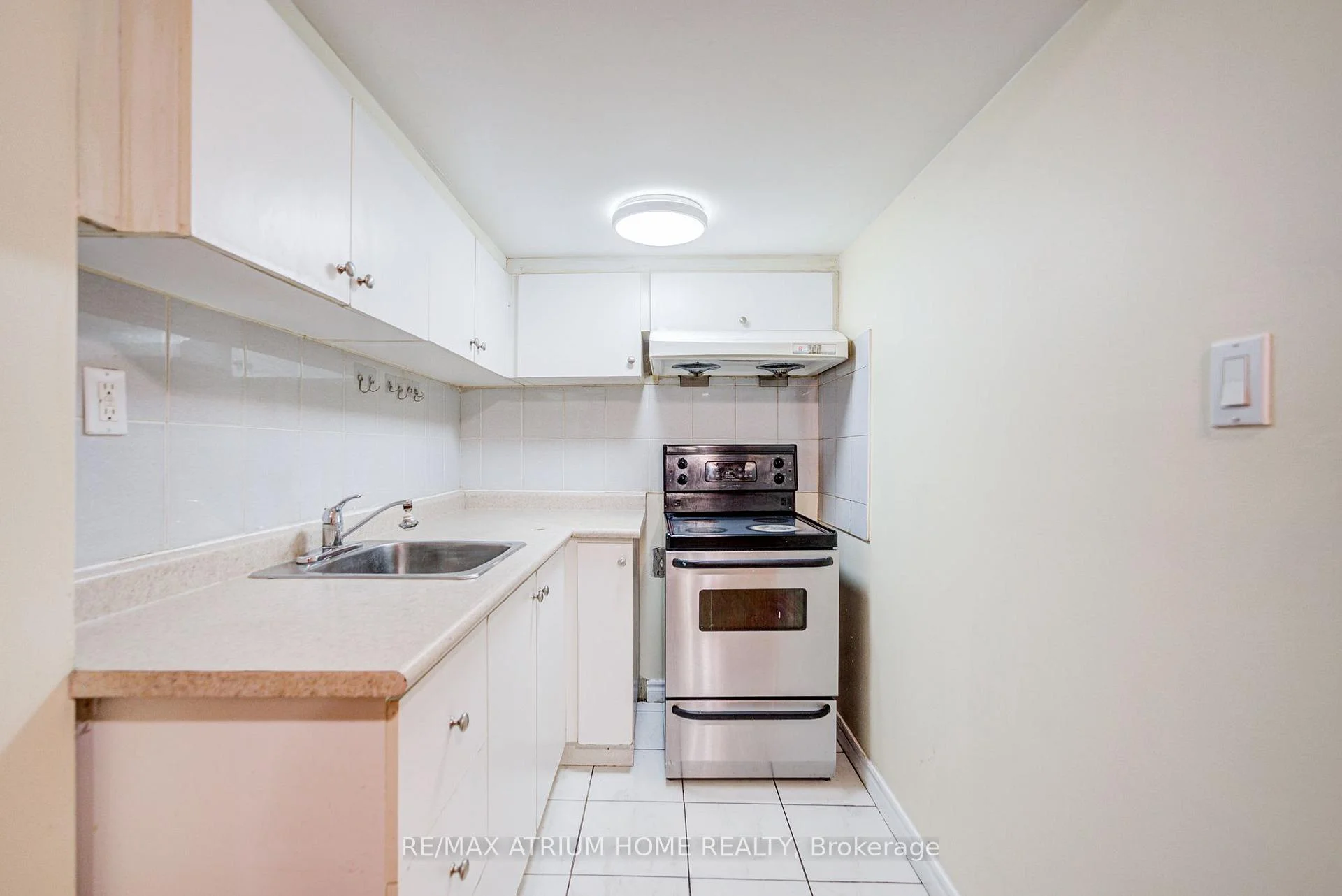 Photo 44 of 14 Copthorne Avenue, Scarborough, Milliken — HOMEH