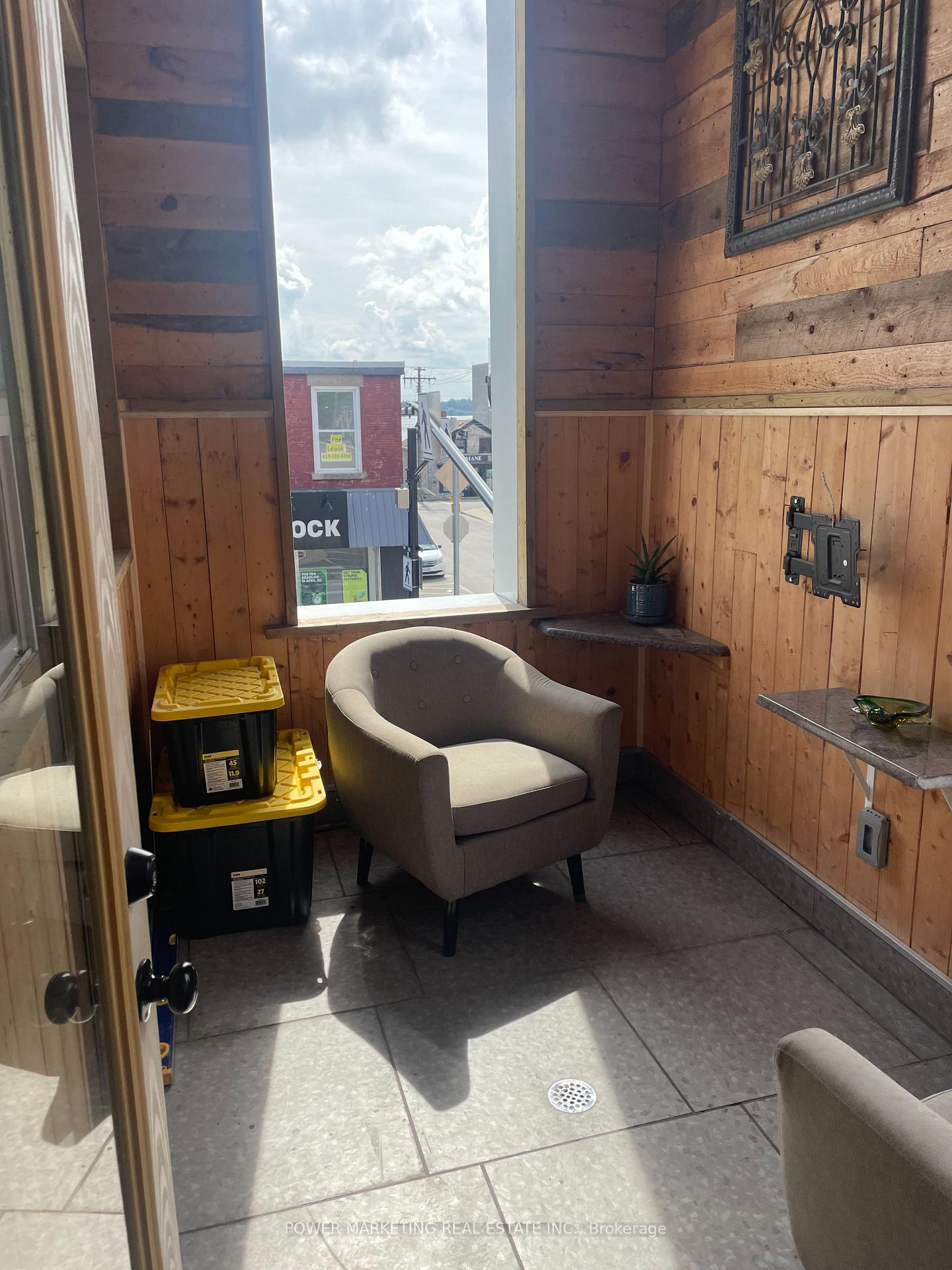 Photo 5 of Unit 2,196 King Street W, Prescott, Prescott — HOMEH