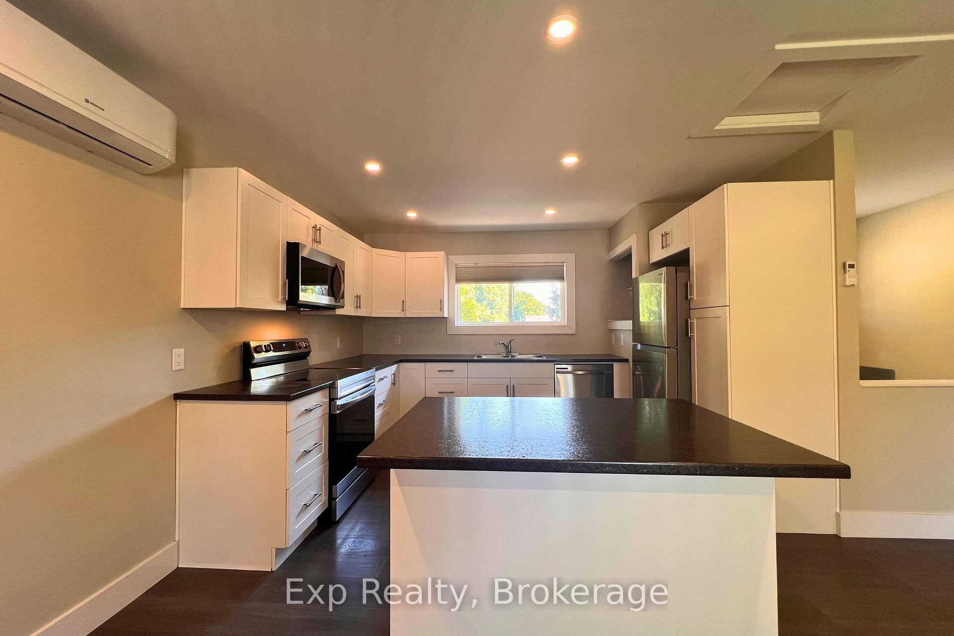 Photo 5 of Unit UNIT B, 20 Munro Avenue, Belleville, Belleville Ward — HOMEH