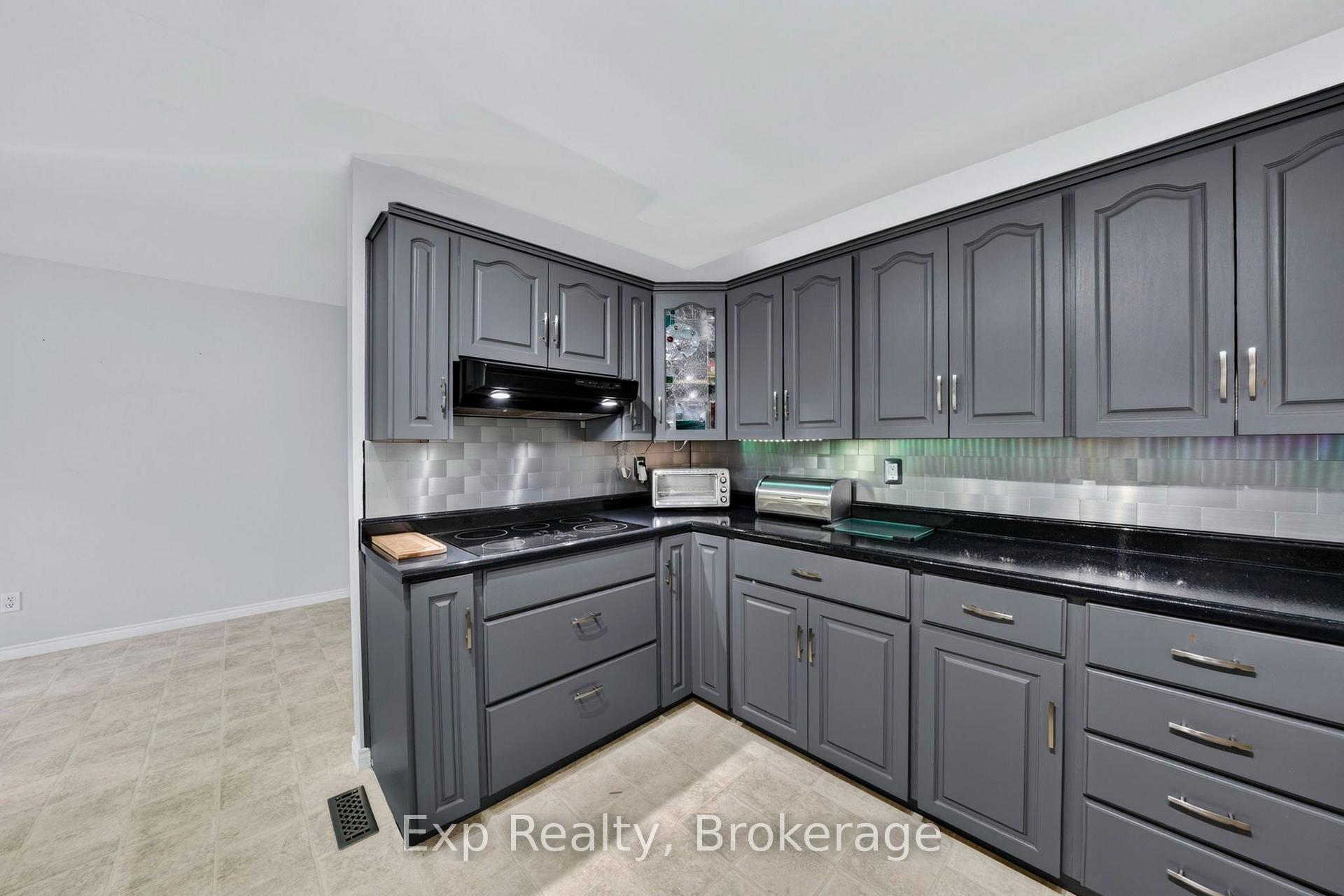 Photo 9 of 1745 Lazier Road, Tyendinaga, Tyendinaga Township — HOMEH