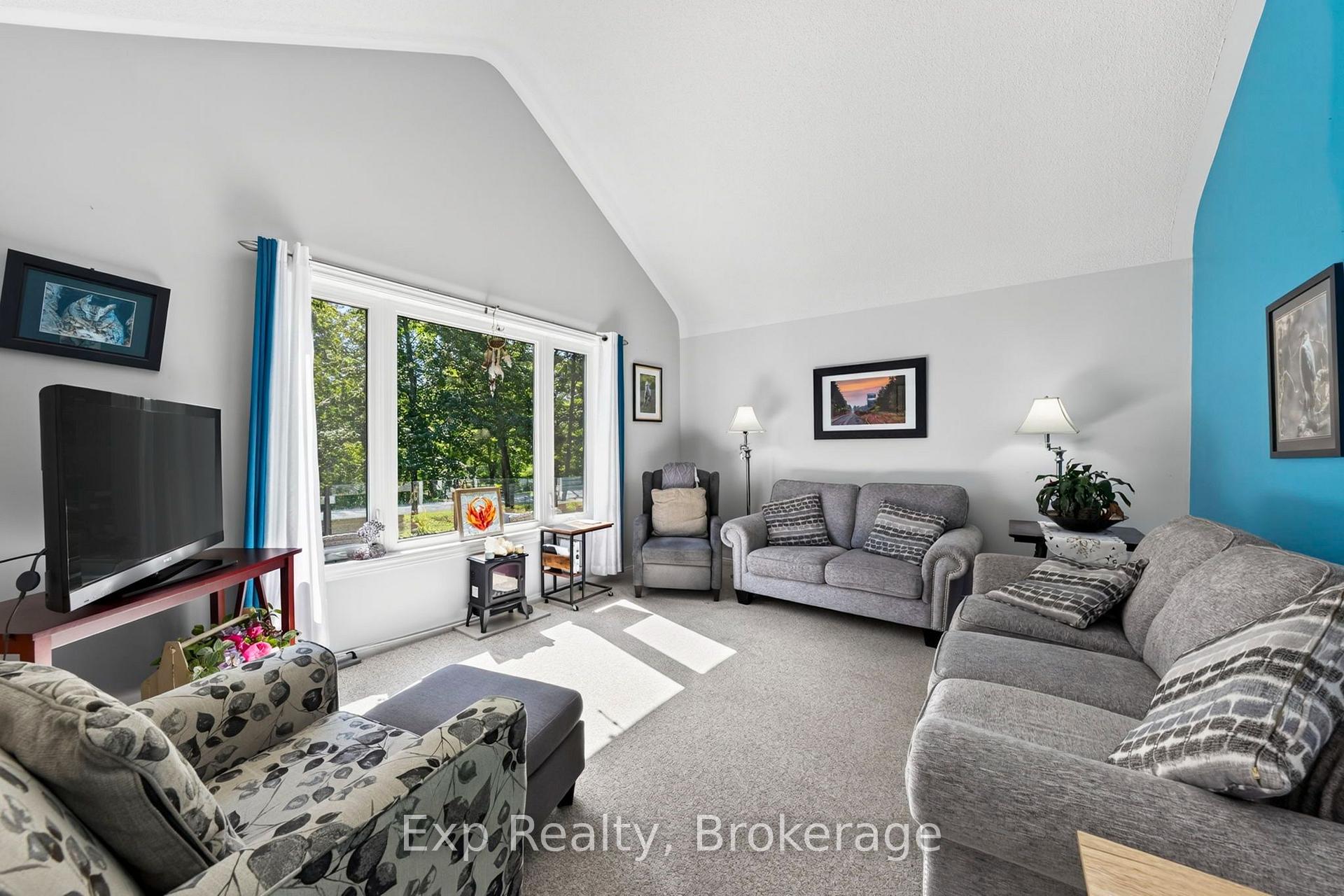 Photo 18 of 1745 Lazier Road, Tyendinaga, Tyendinaga Township — HOMEH
