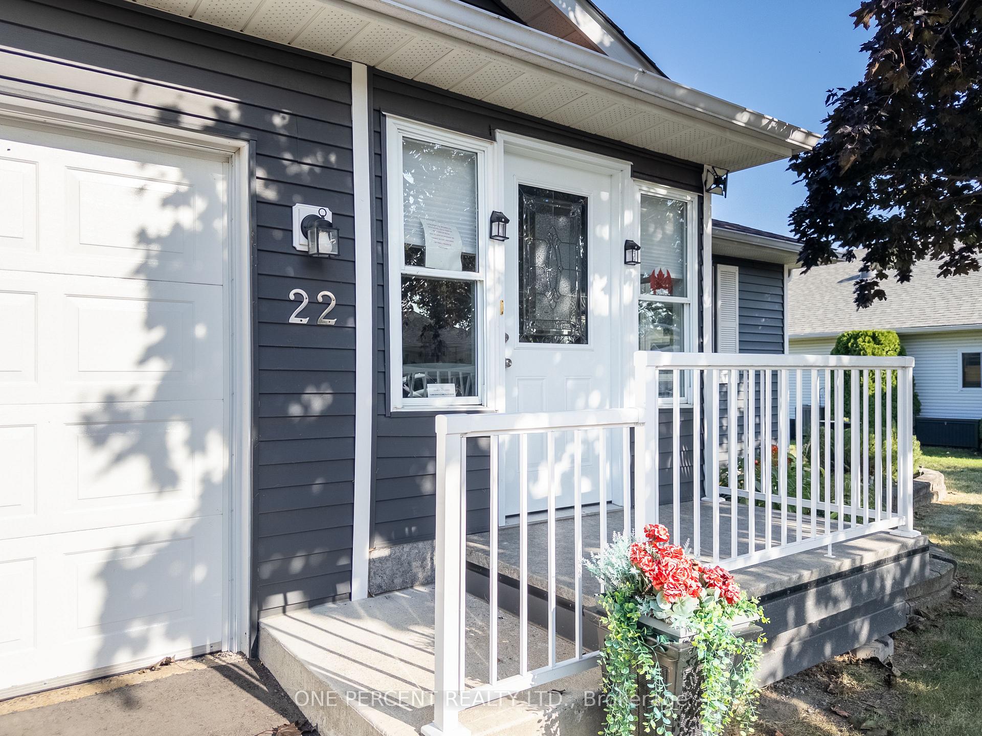Photo 4 of 22 Heritage Drive, Prince Edward County, Wellington Ward — HOMEH