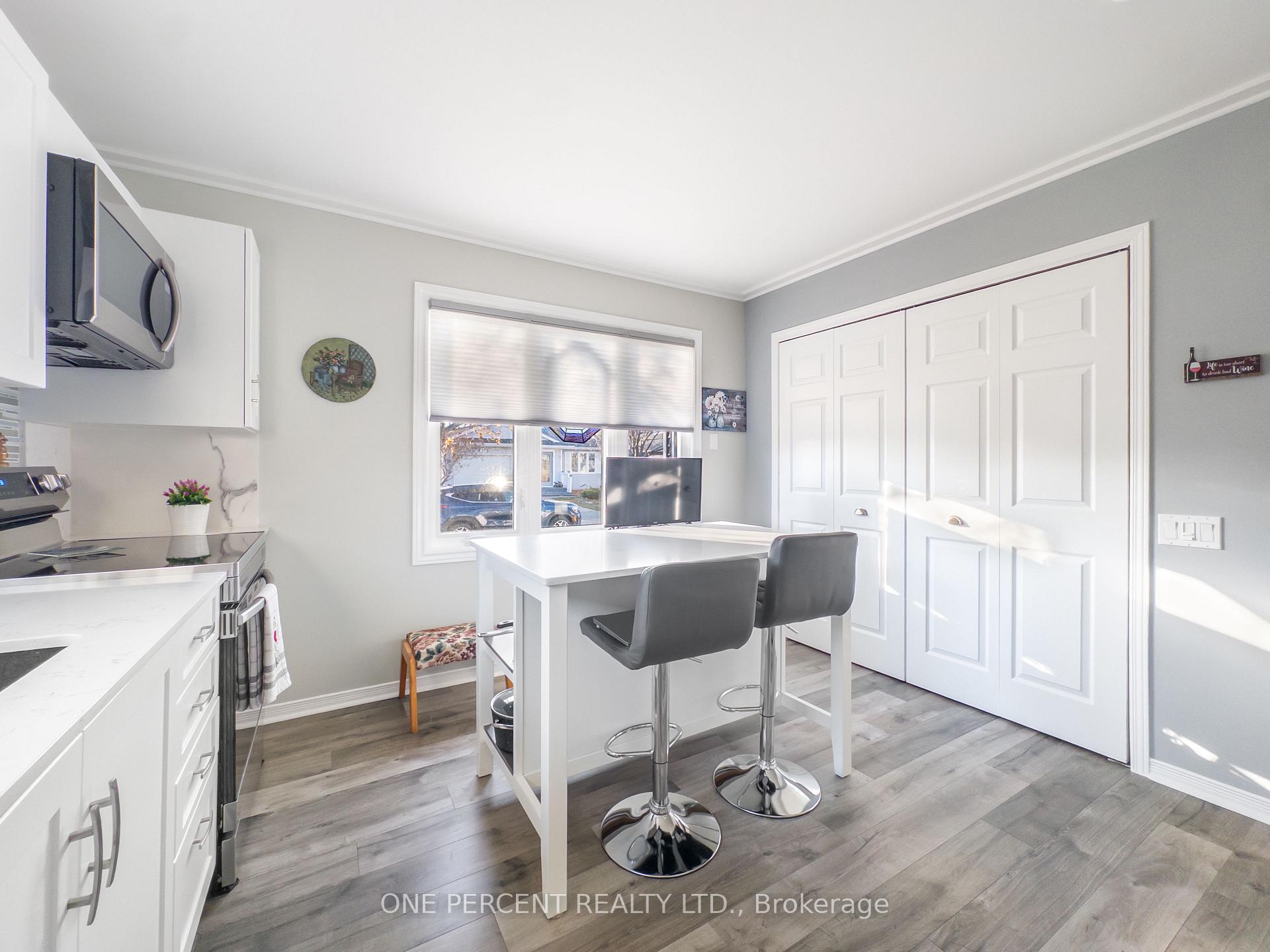 Photo 8 of 22 Heritage Drive, Prince Edward County, Wellington Ward — HOMEH
