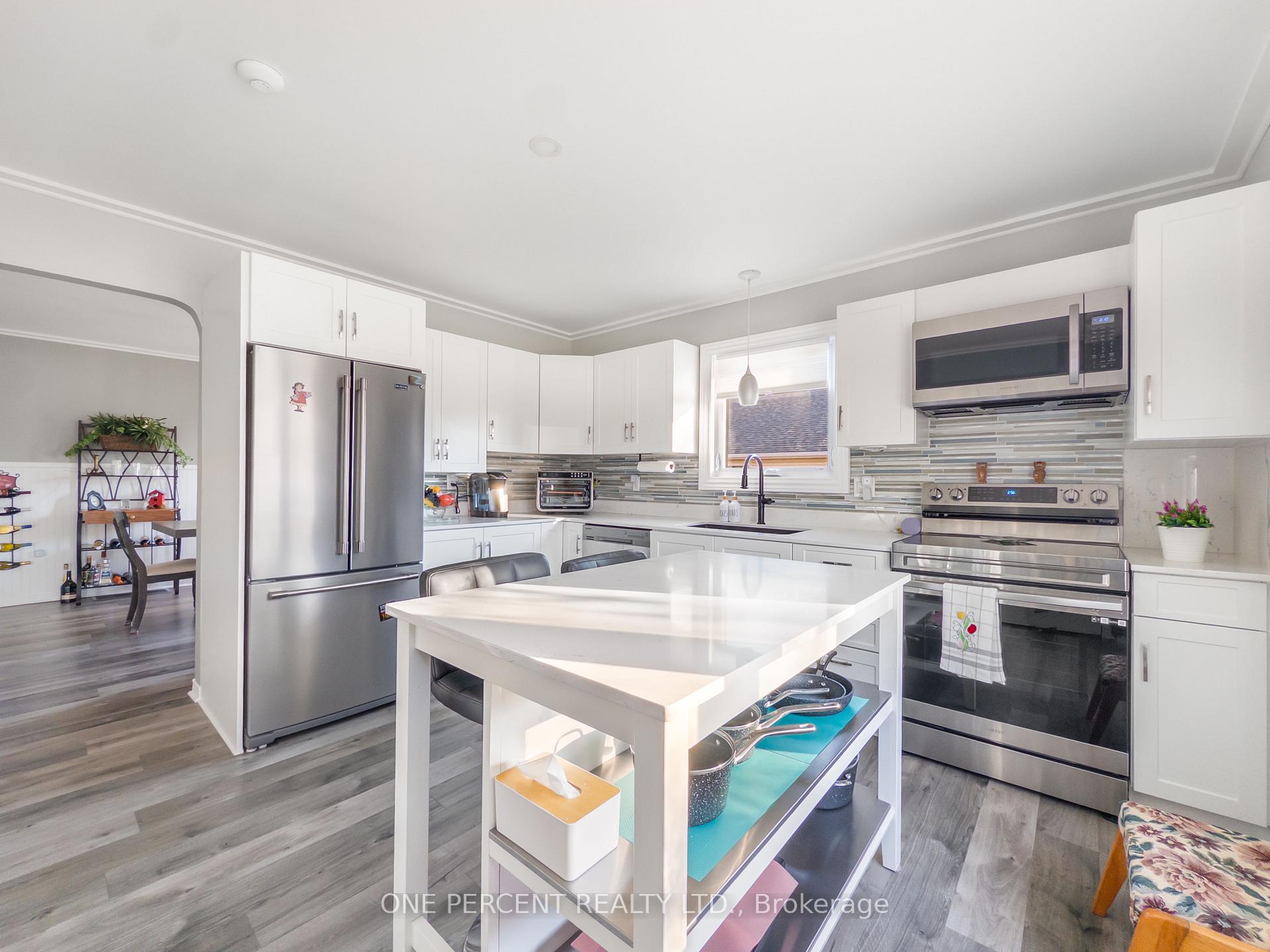 Photo 11 of 22 Heritage Drive, Prince Edward County, Wellington Ward — HOMEH