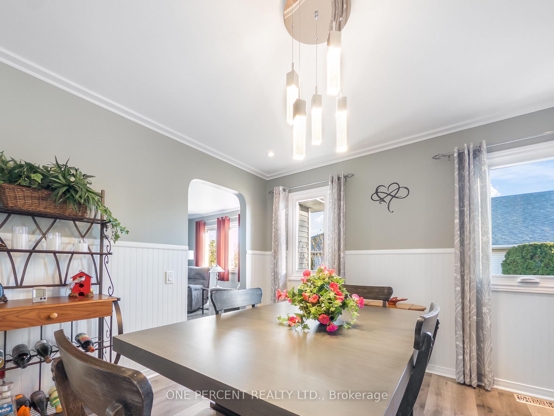 Photo 13 of 22 Heritage Drive, Prince Edward County, Wellington Ward — HOMEH