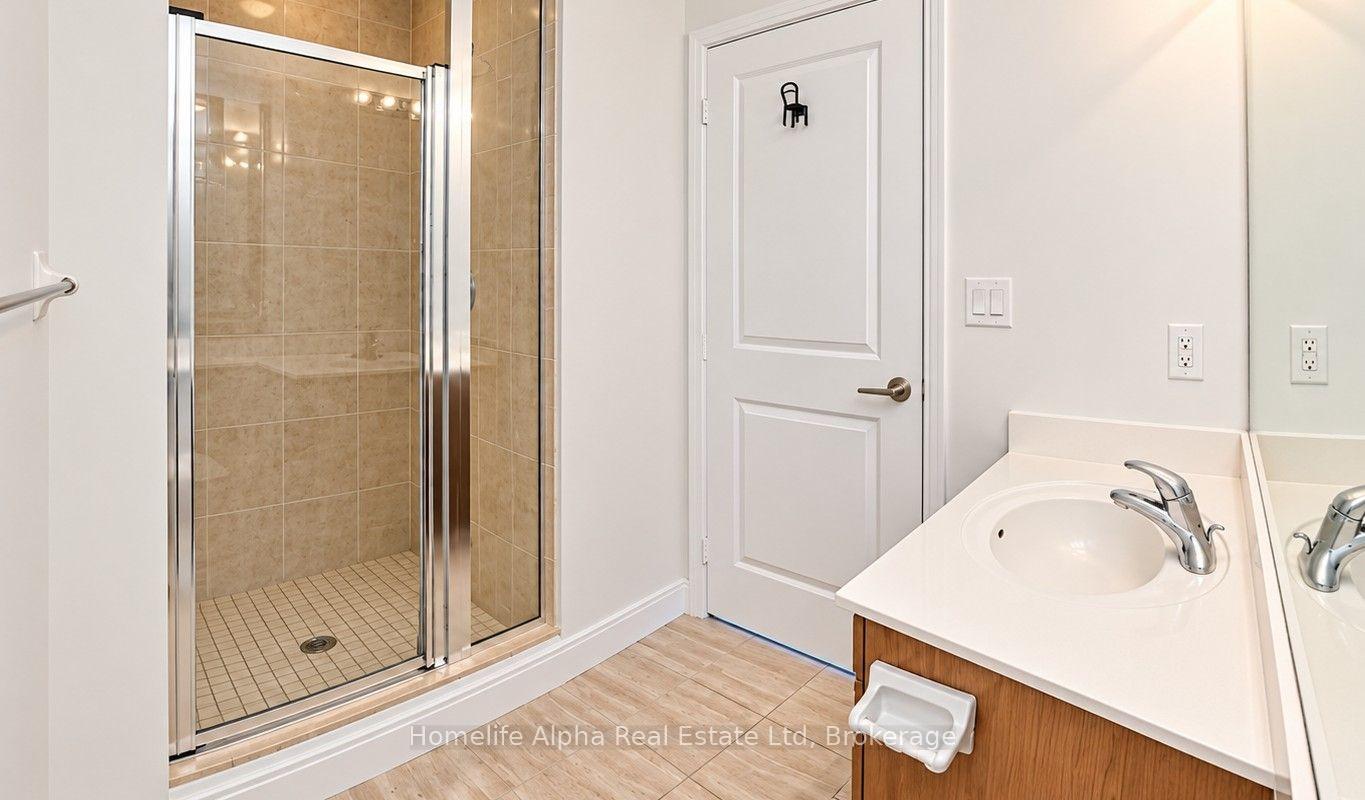 Photo 4 of Unit 4108, 60 Absolute Avenue, Mississauga, City Centre — HOMEH