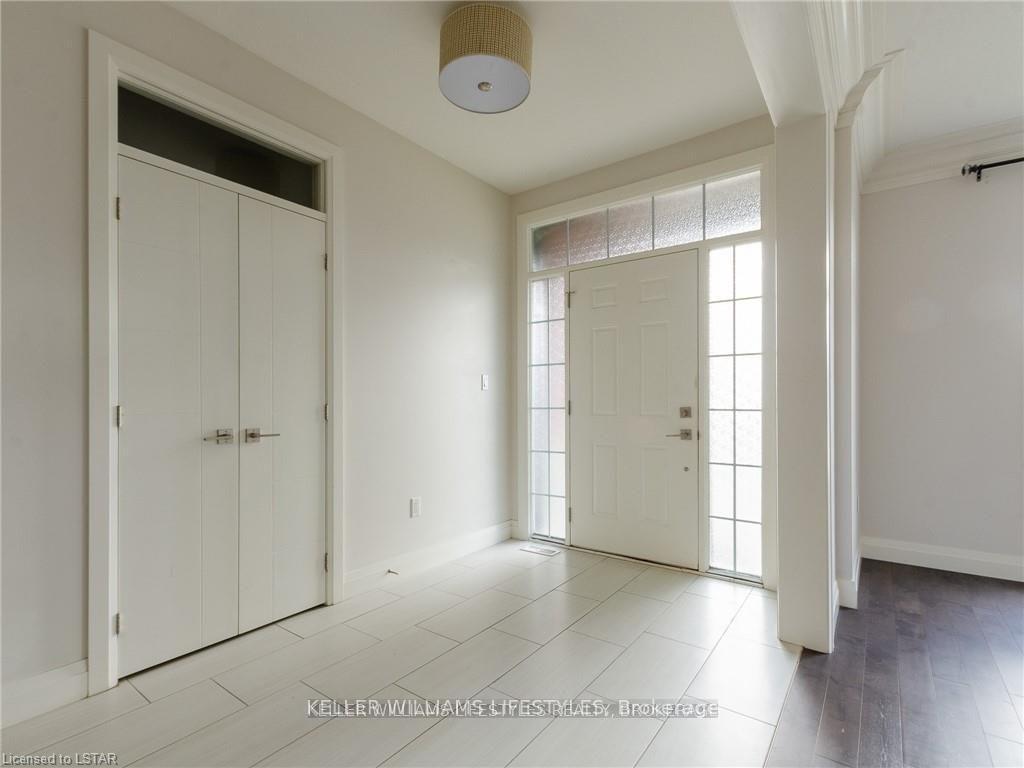Photo 3 of 756 Hickorystick, London, North R — HOMEH