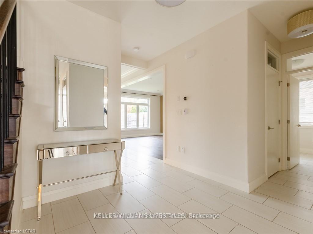 Photo 5 of 756 Hickorystick, London, North R — HOMEH