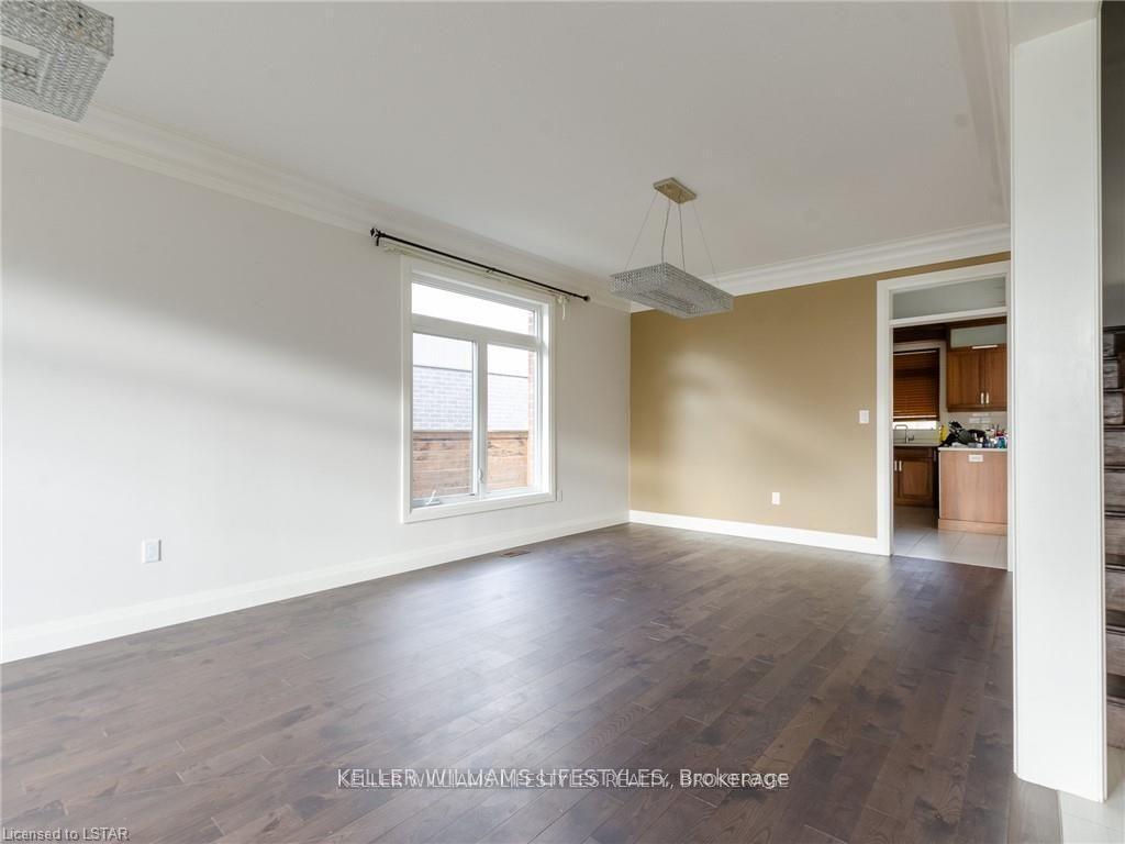 Photo 7 of 756 Hickorystick, London, North R — HOMEH