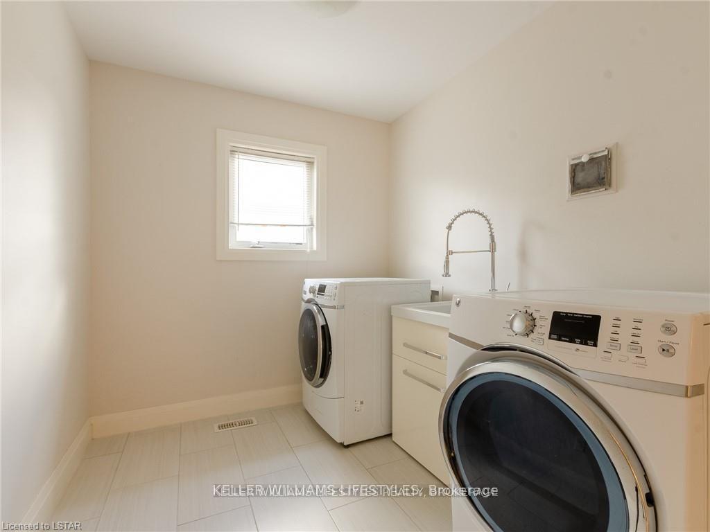 Photo 21 of 756 Hickorystick, London, North R — HOMEH